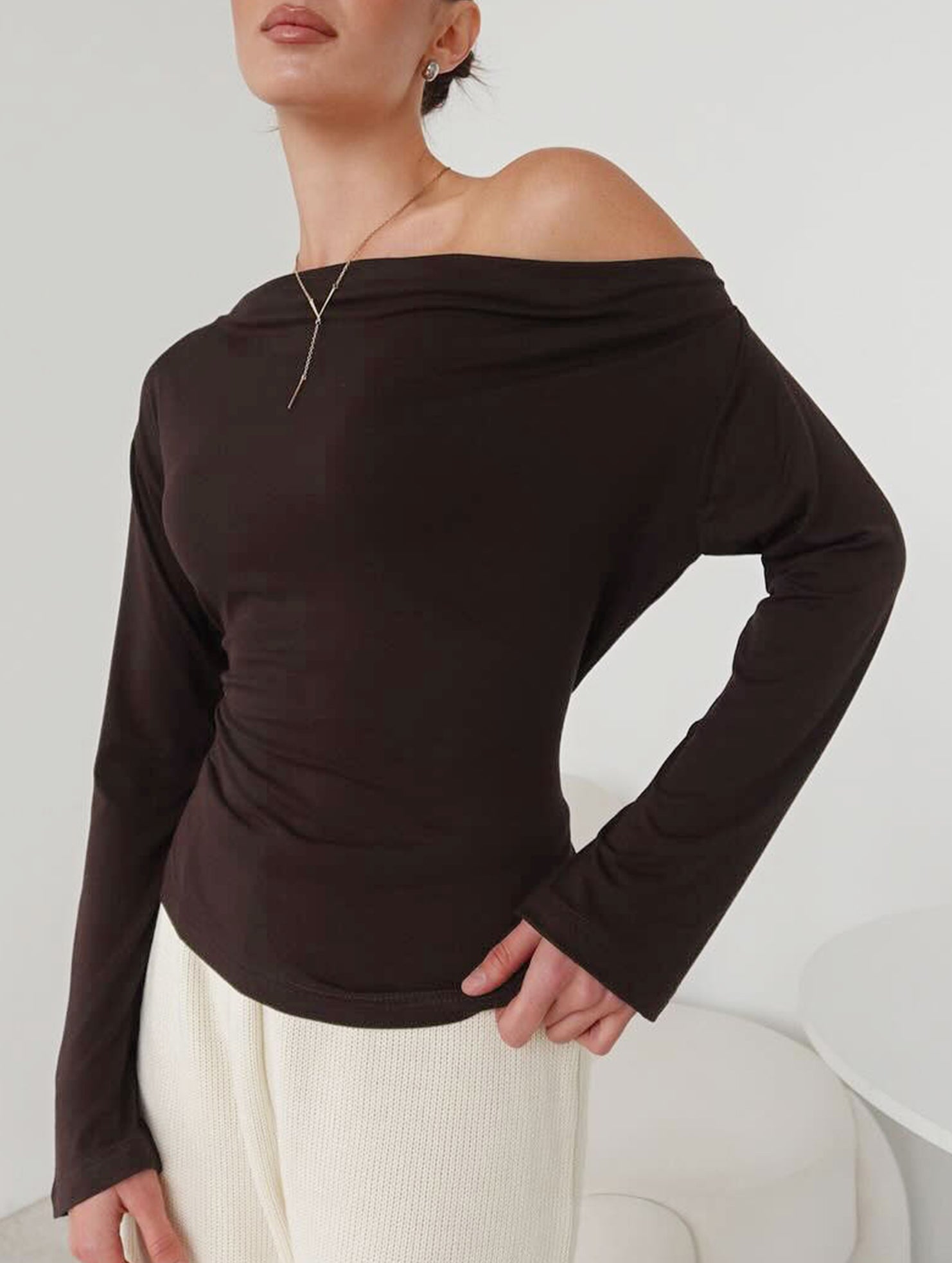 Sexy off-the-shoulder fitted waist top with straps