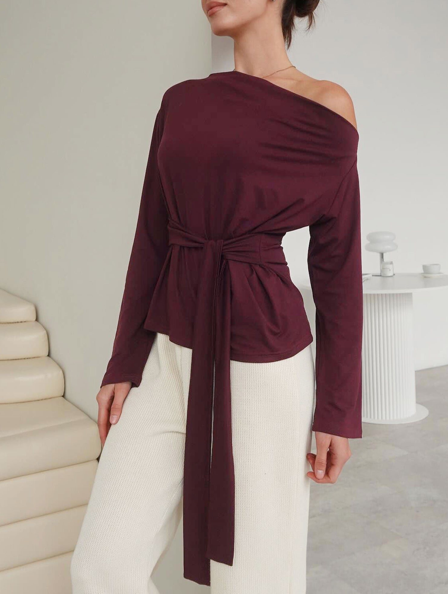 Sexy off-the-shoulder fitted waist top with straps