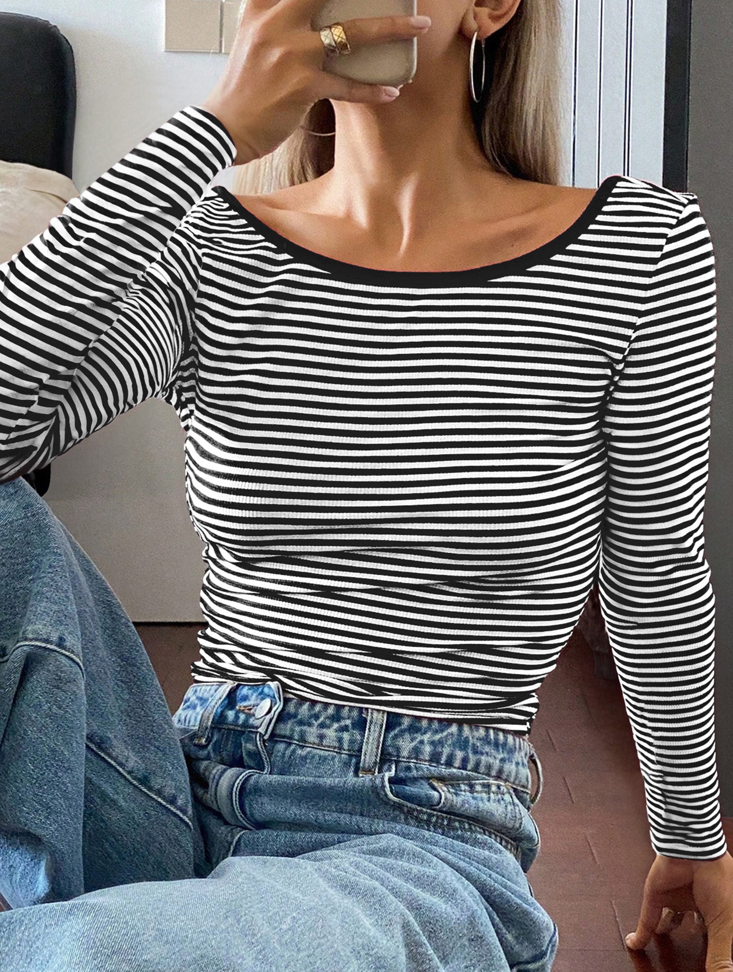 Versatile plaid long-sleeved base layer T-shirt