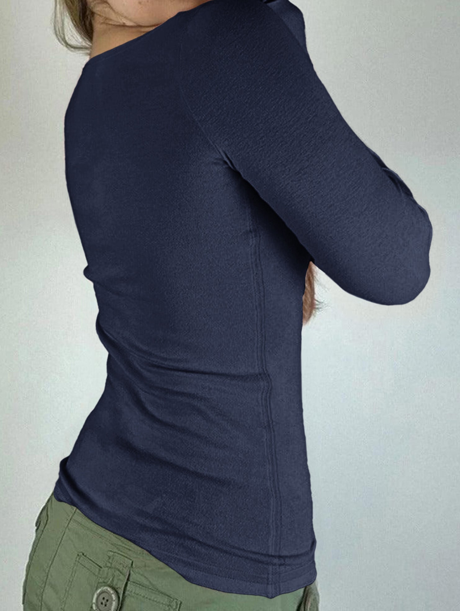 Versatile button-down long-sleeved base layer T-shirt