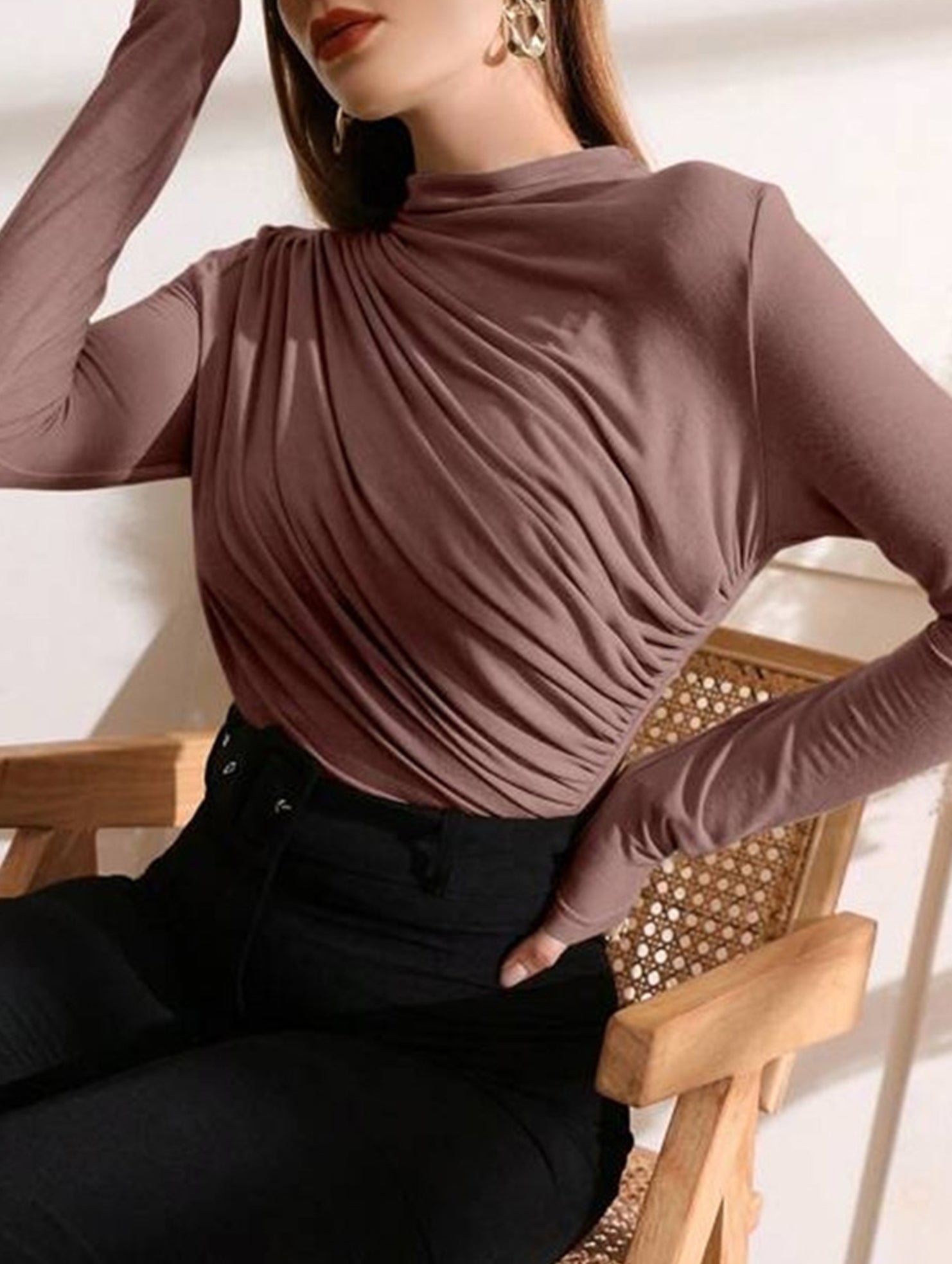 Versatile ruched long-sleeved T-shirt
