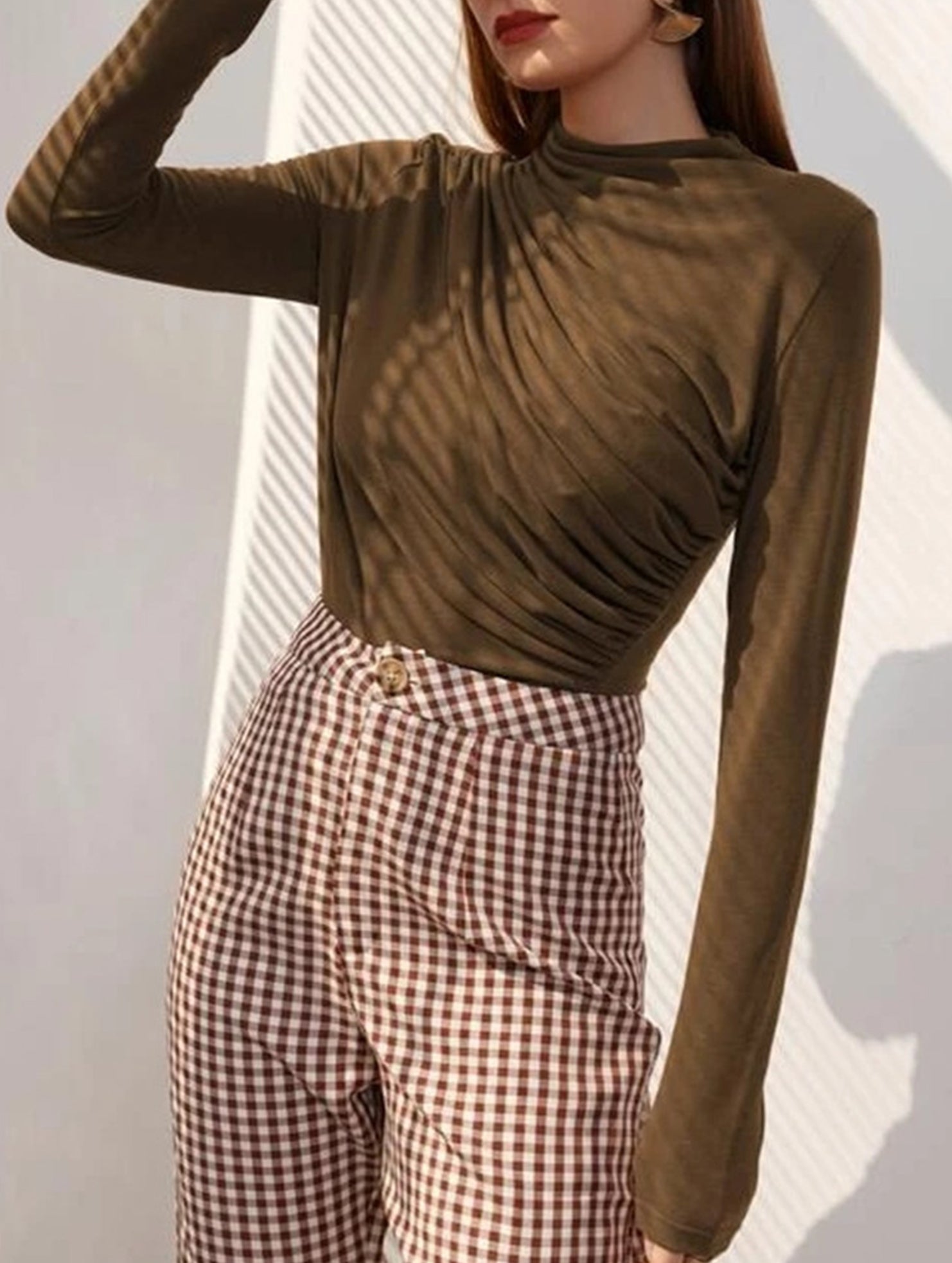 Versatile ruched long-sleeved T-shirt