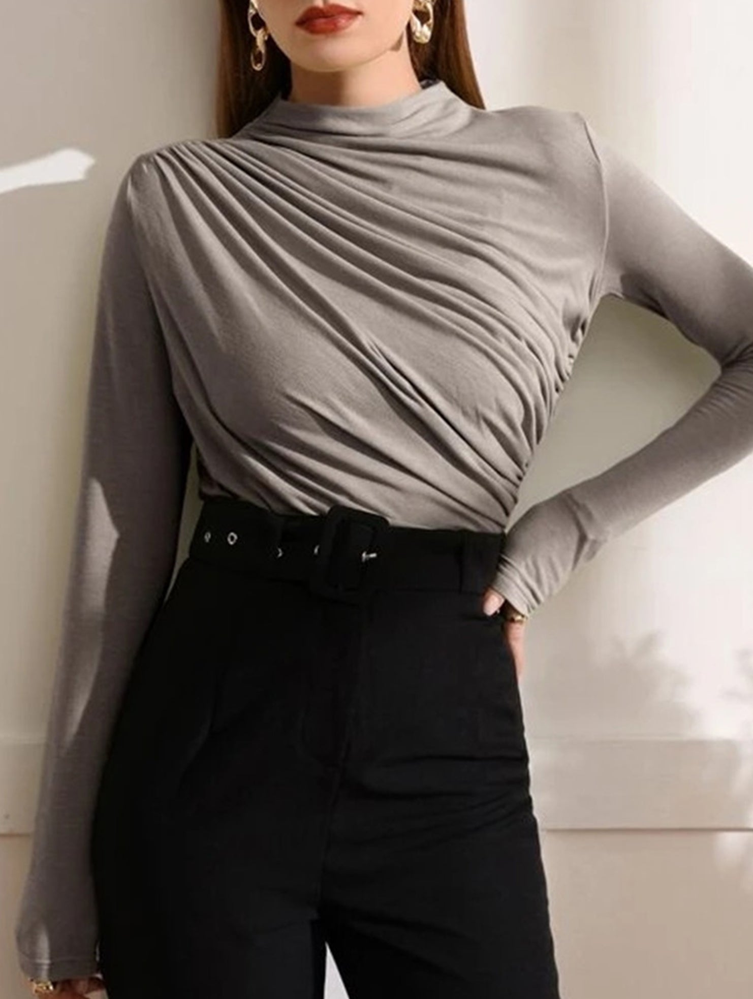 Versatile ruched long-sleeved T-shirt