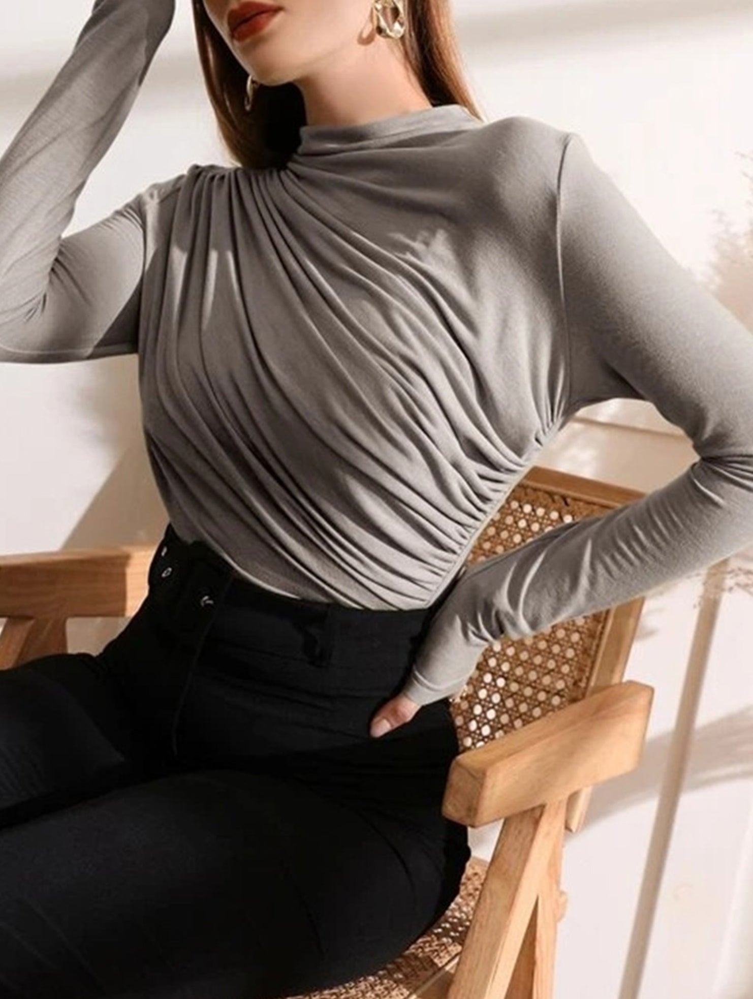 Versatile ruched long-sleeved T-shirt