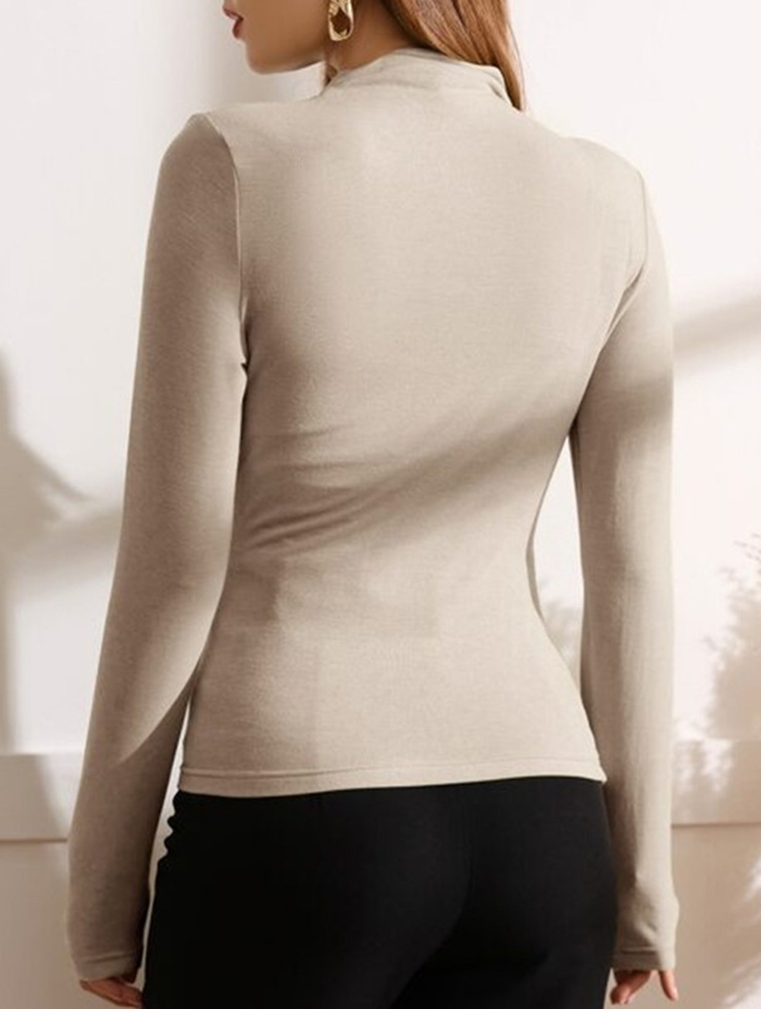Versatile ruched long-sleeved T-shirt