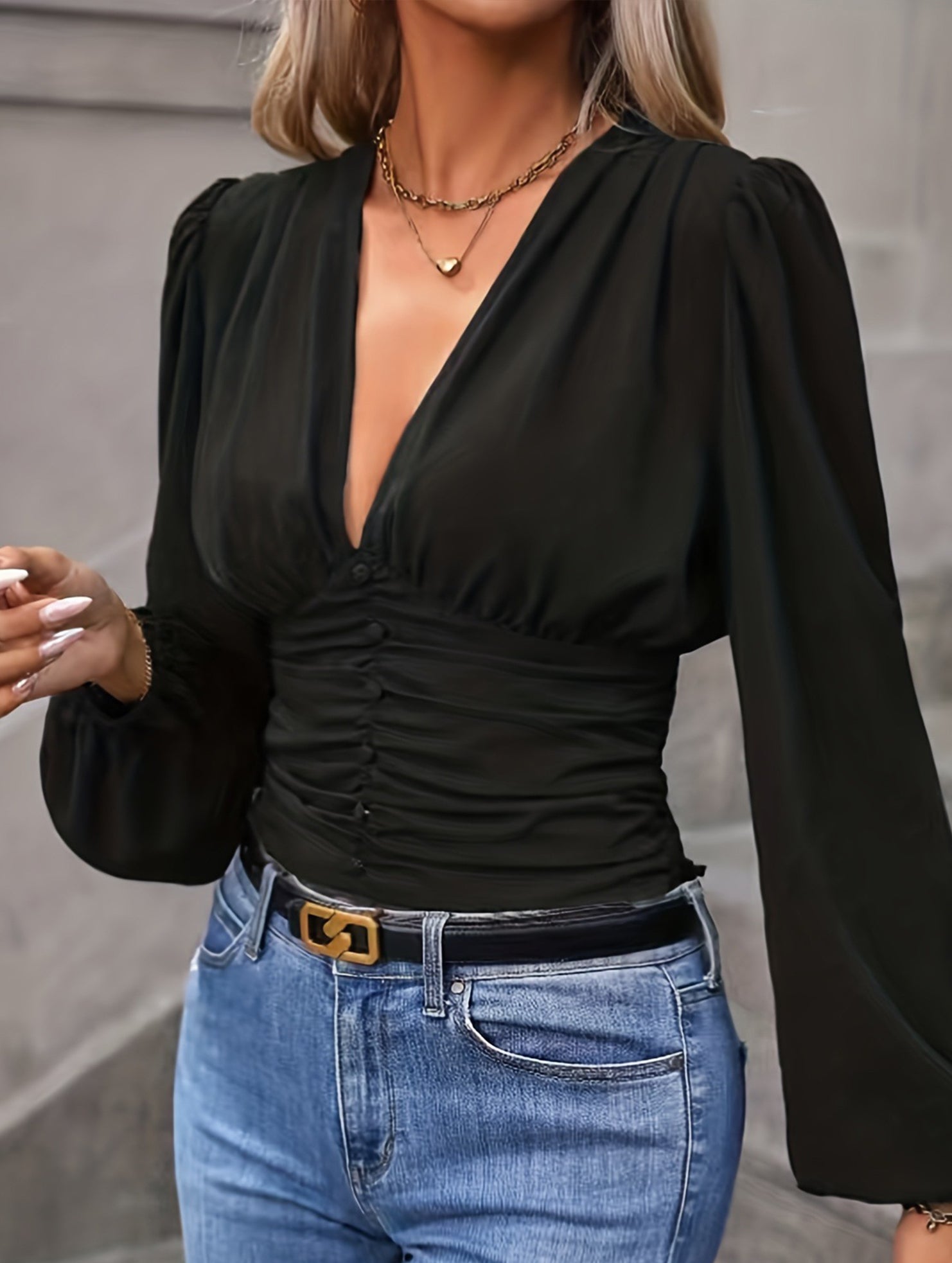 Sexy V-neck slim-fitting lantern sleeve shirt