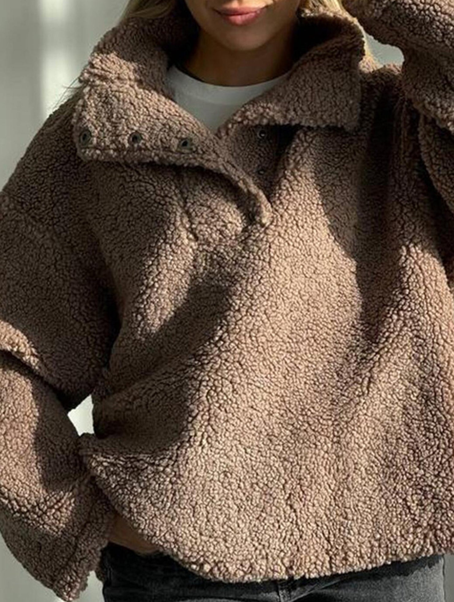 Lapel-style casual sweatshirt jacket