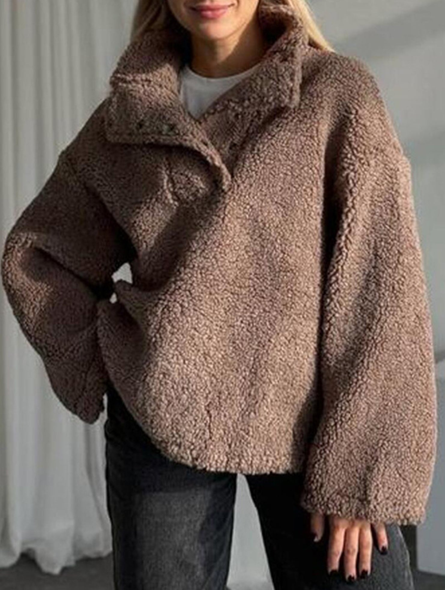 Lapel-style casual sweatshirt jacket