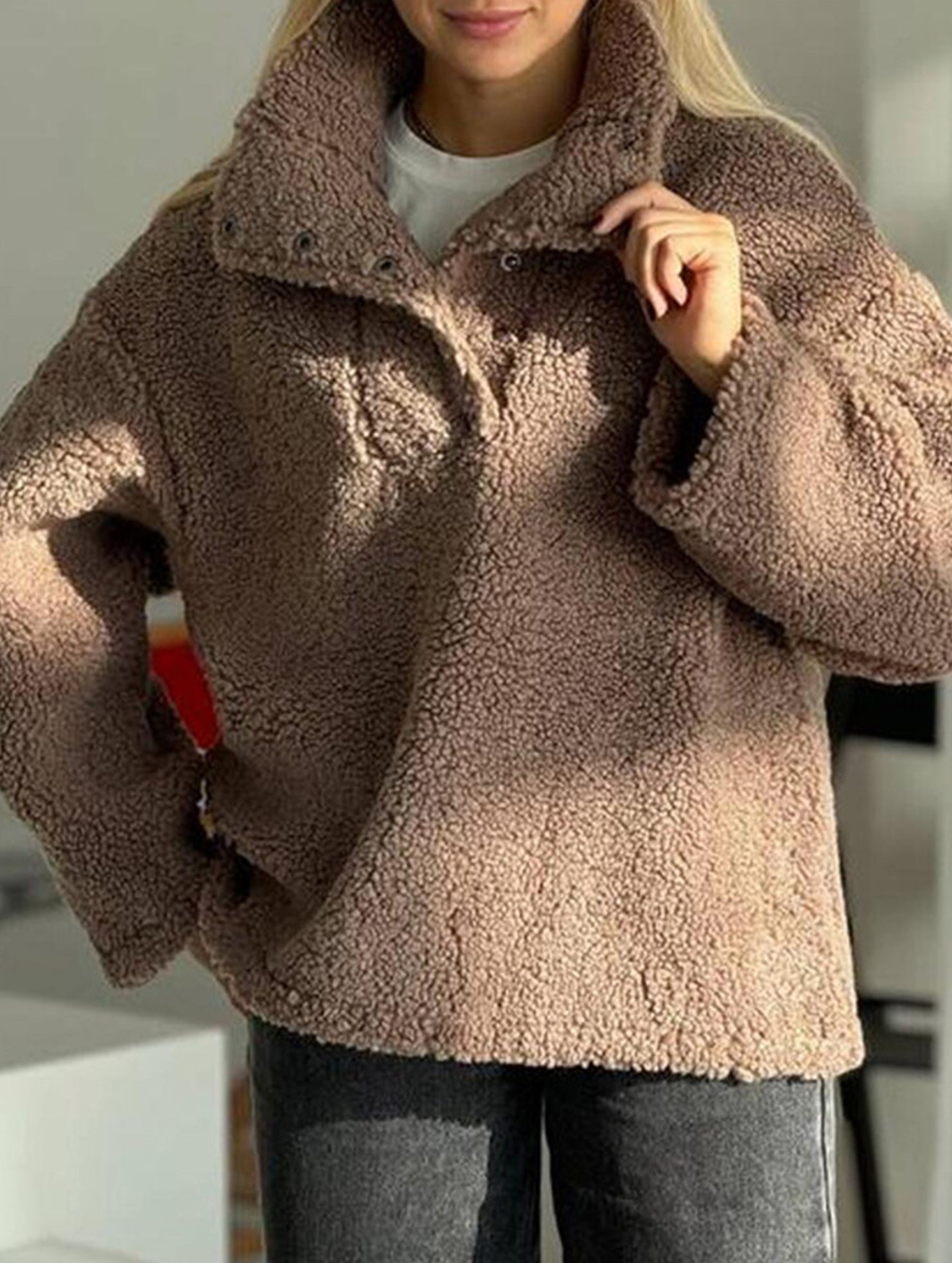 Lapel-style casual sweatshirt jacket