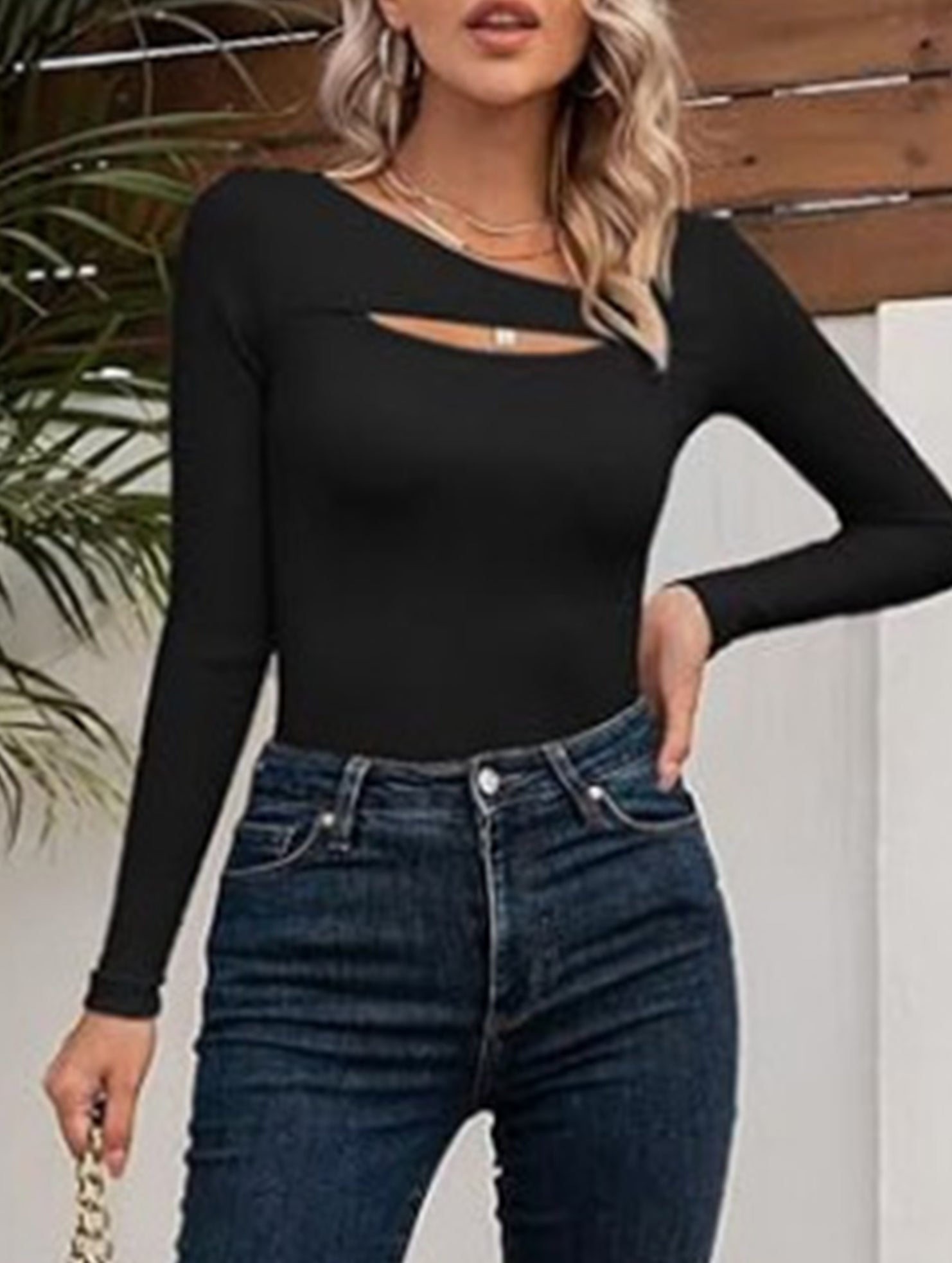 Sexy Fitted T-Shirt with Hollow-Out Top
