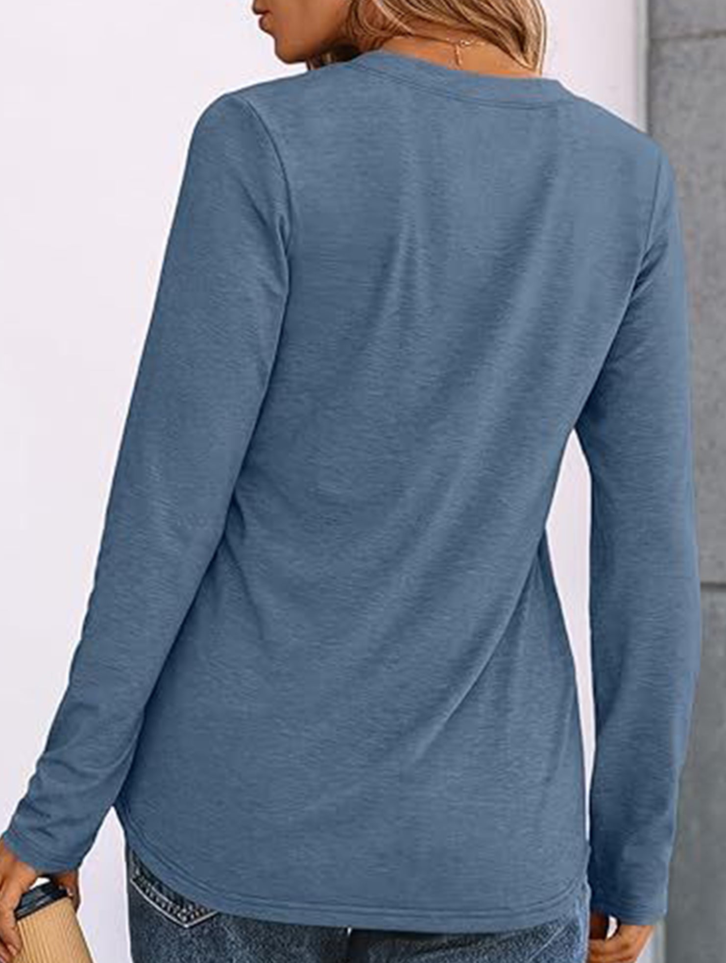 Stylish solid color long-sleeved V-neck button T-shirt