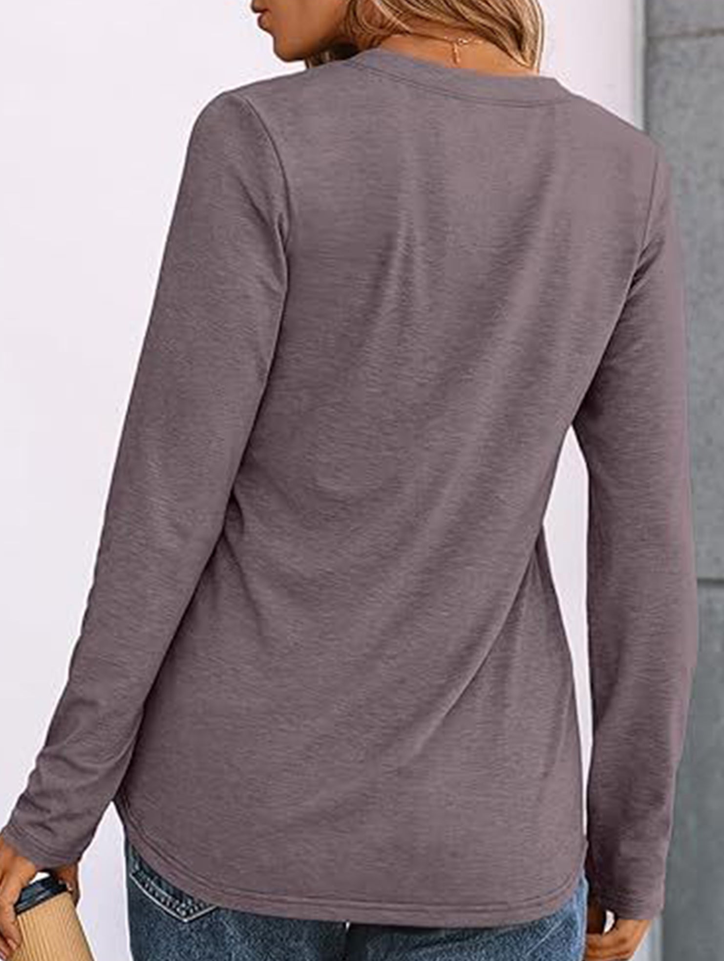 Stylish solid color long-sleeved V-neck button T-shirt