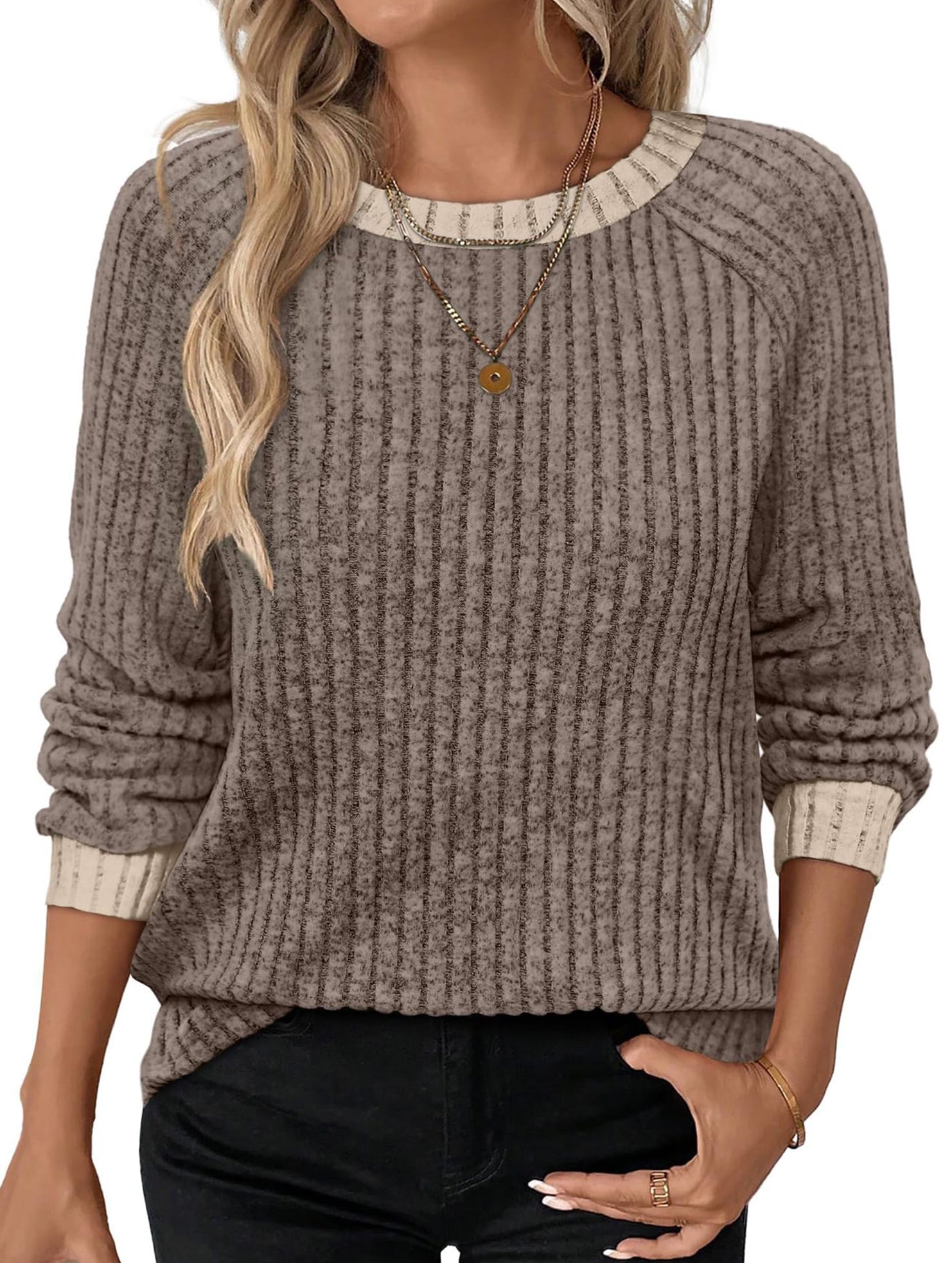 Round neck raglan sleeve solid color T-shirt