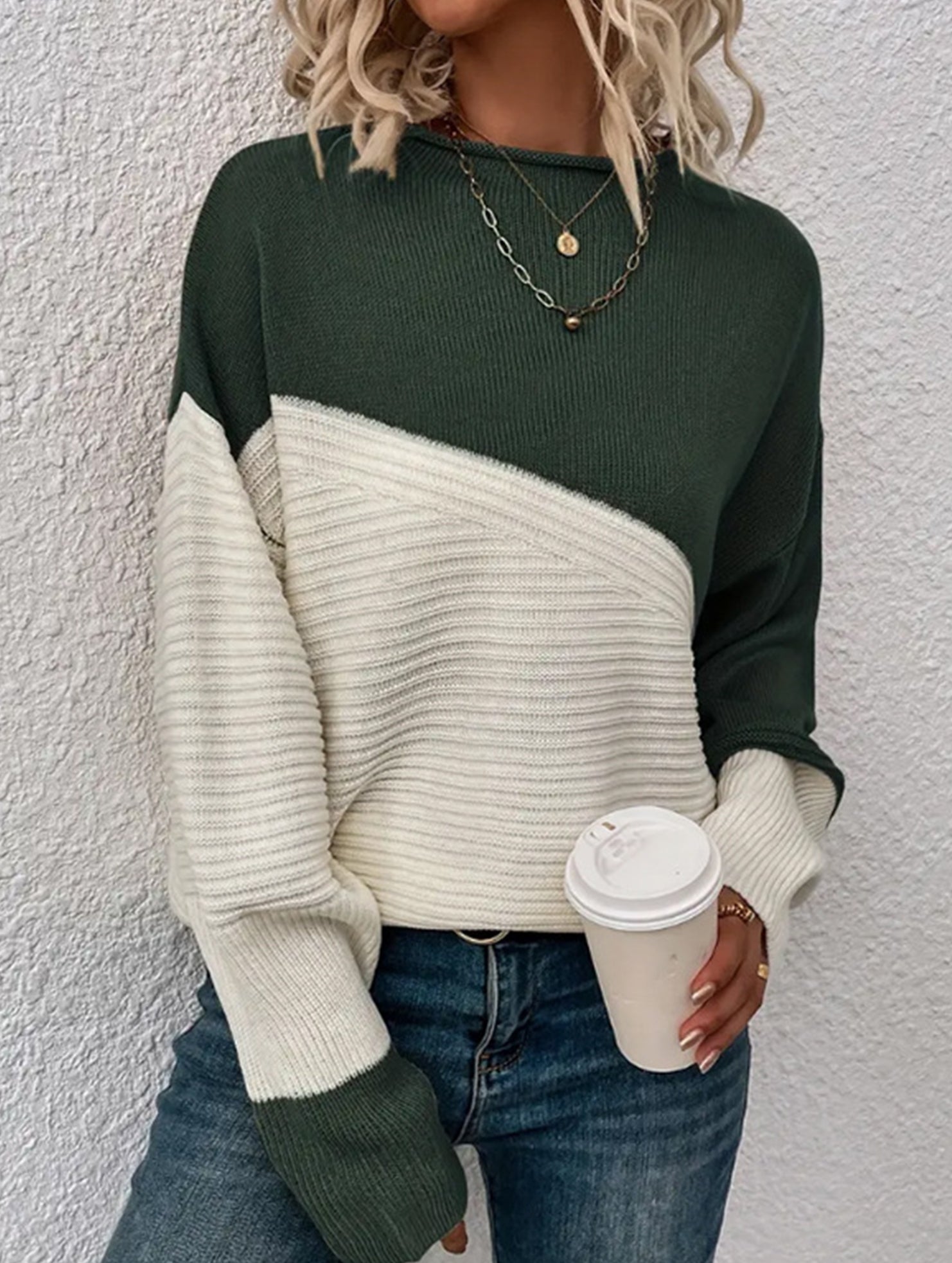 Color-blocked long-sleeved crew neck knit sweater