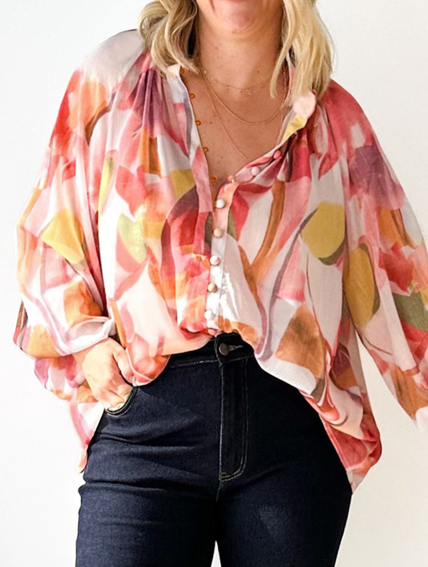 Stylish V-neck printed shirt for women_CWTBLL02022