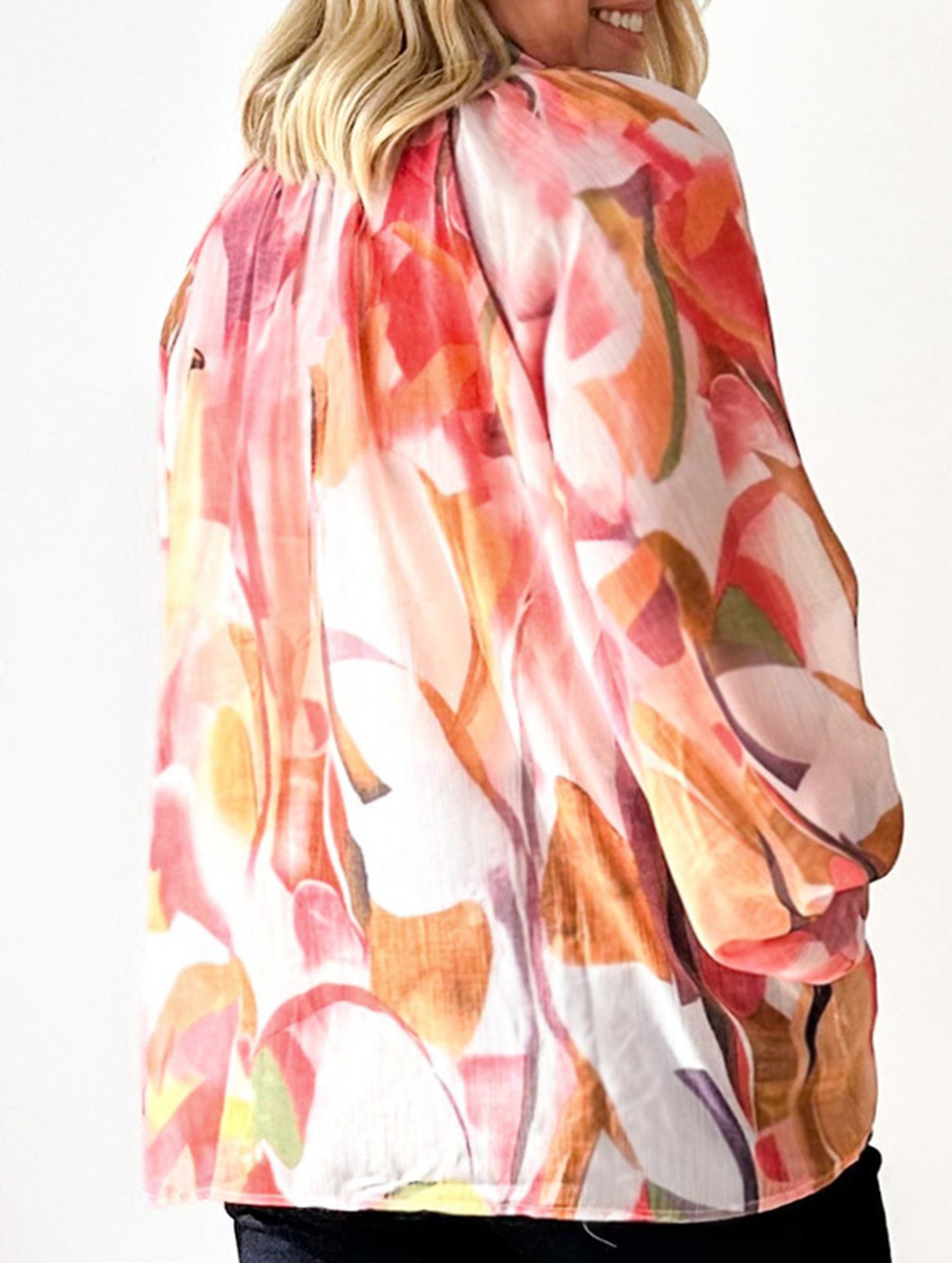 Stylish V-neck printed shirt for women_CWTBLL02022