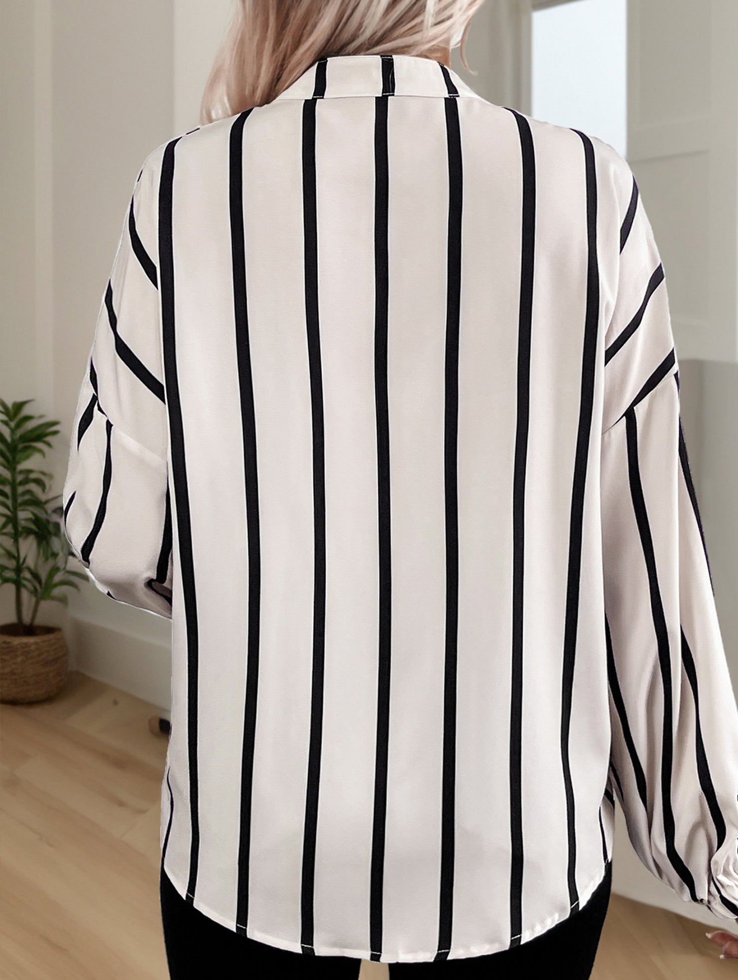Elegant Striped Single-Breasted Office Shirt_CWTBLL02152
