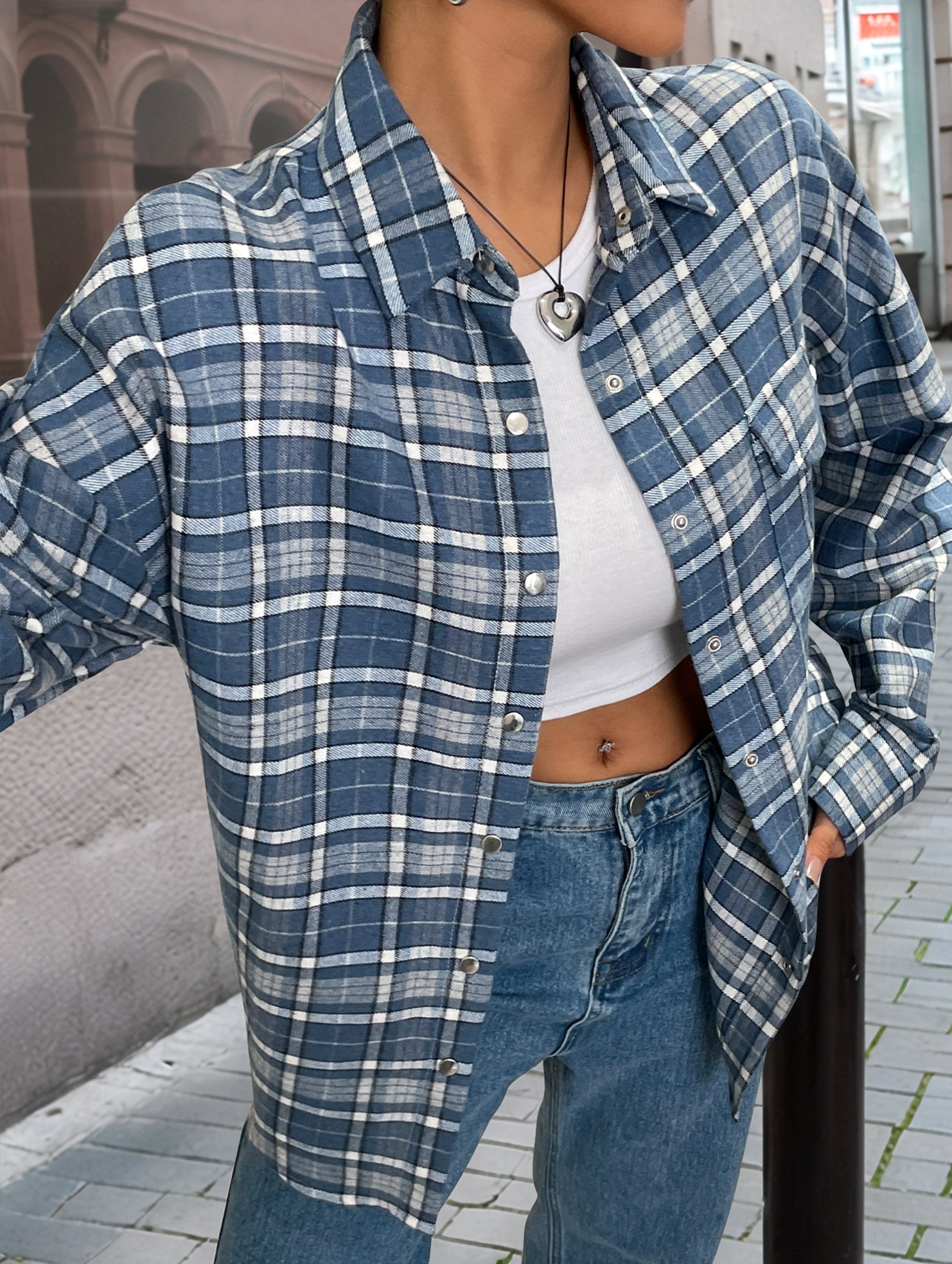 Loose Plaid Lightweight Shirt Jacket_CWTBLL02241