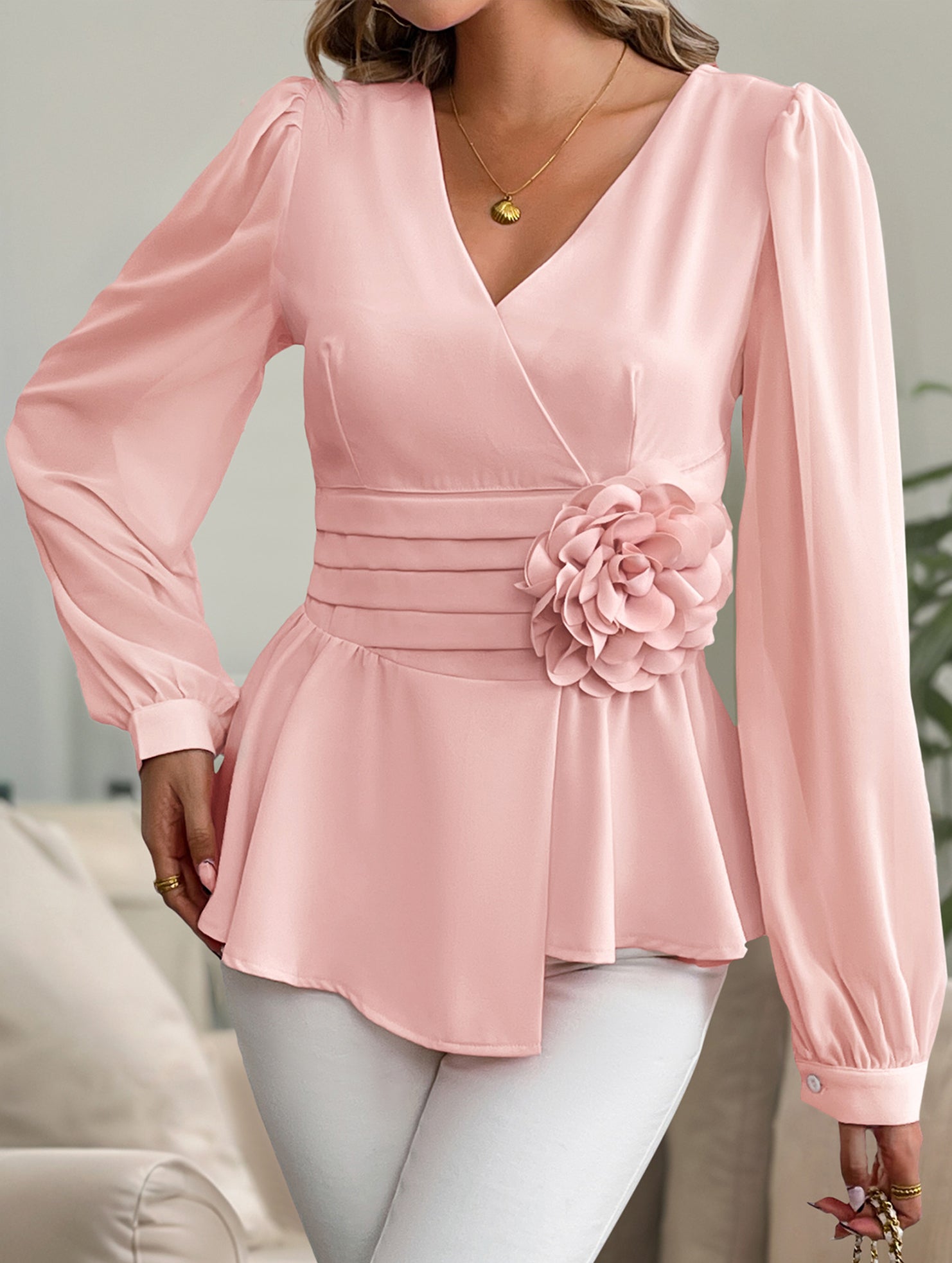 V Neck Waist Fitted Floral Blouse_CWTBLL02242