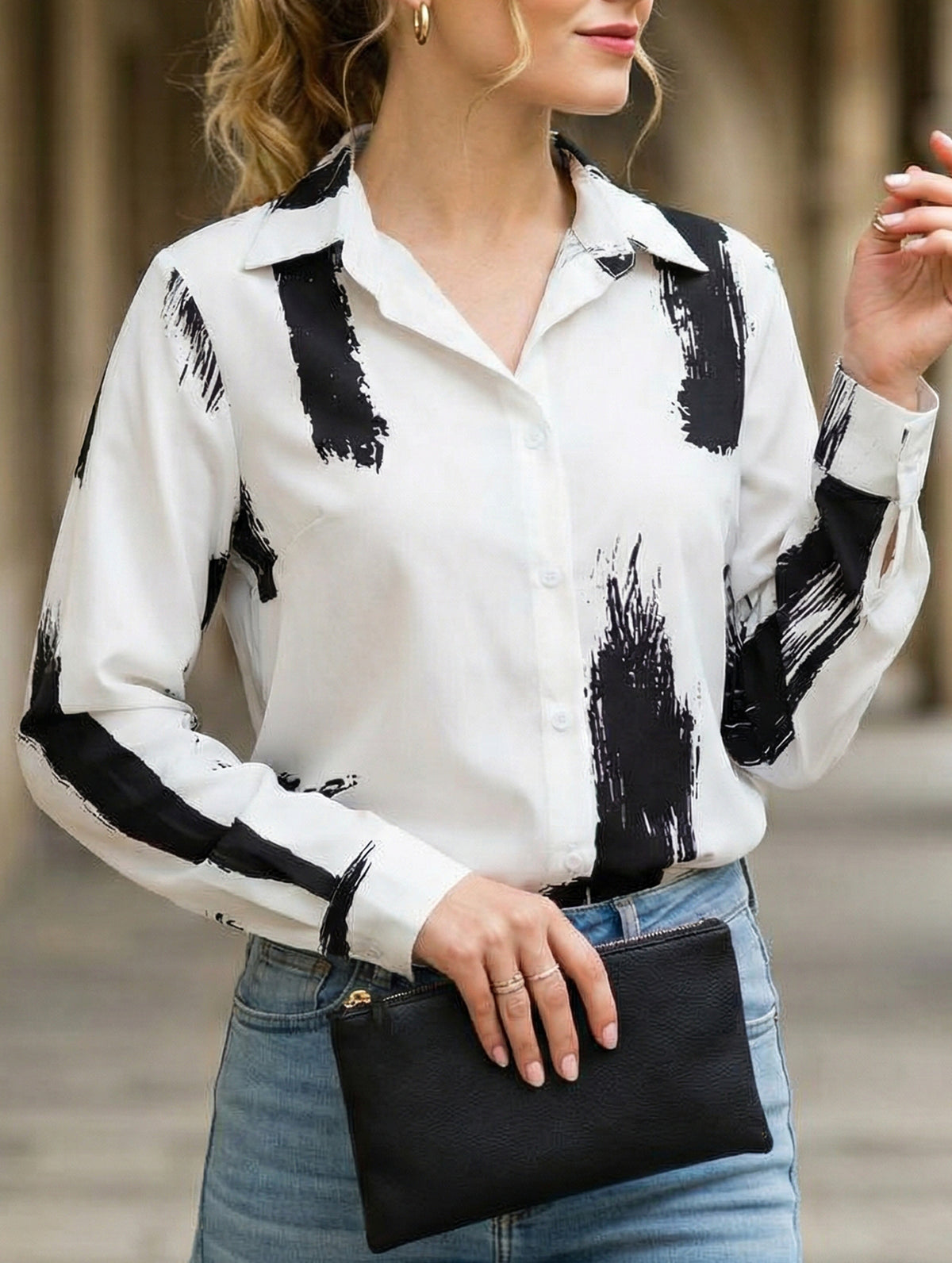Abstract art print long-sleeved shirt for women