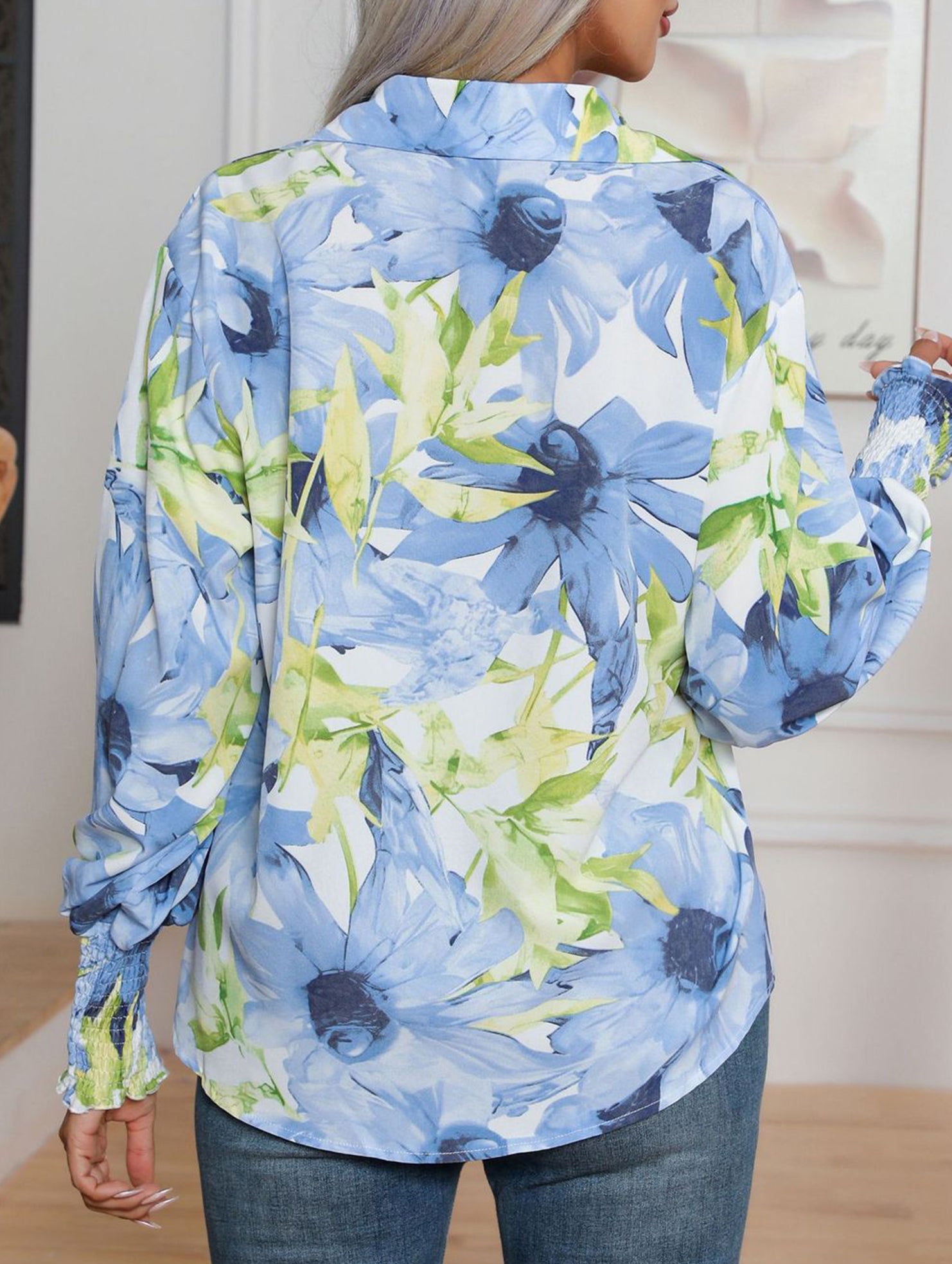 Fashionable printed lantern sleeve blouse for women