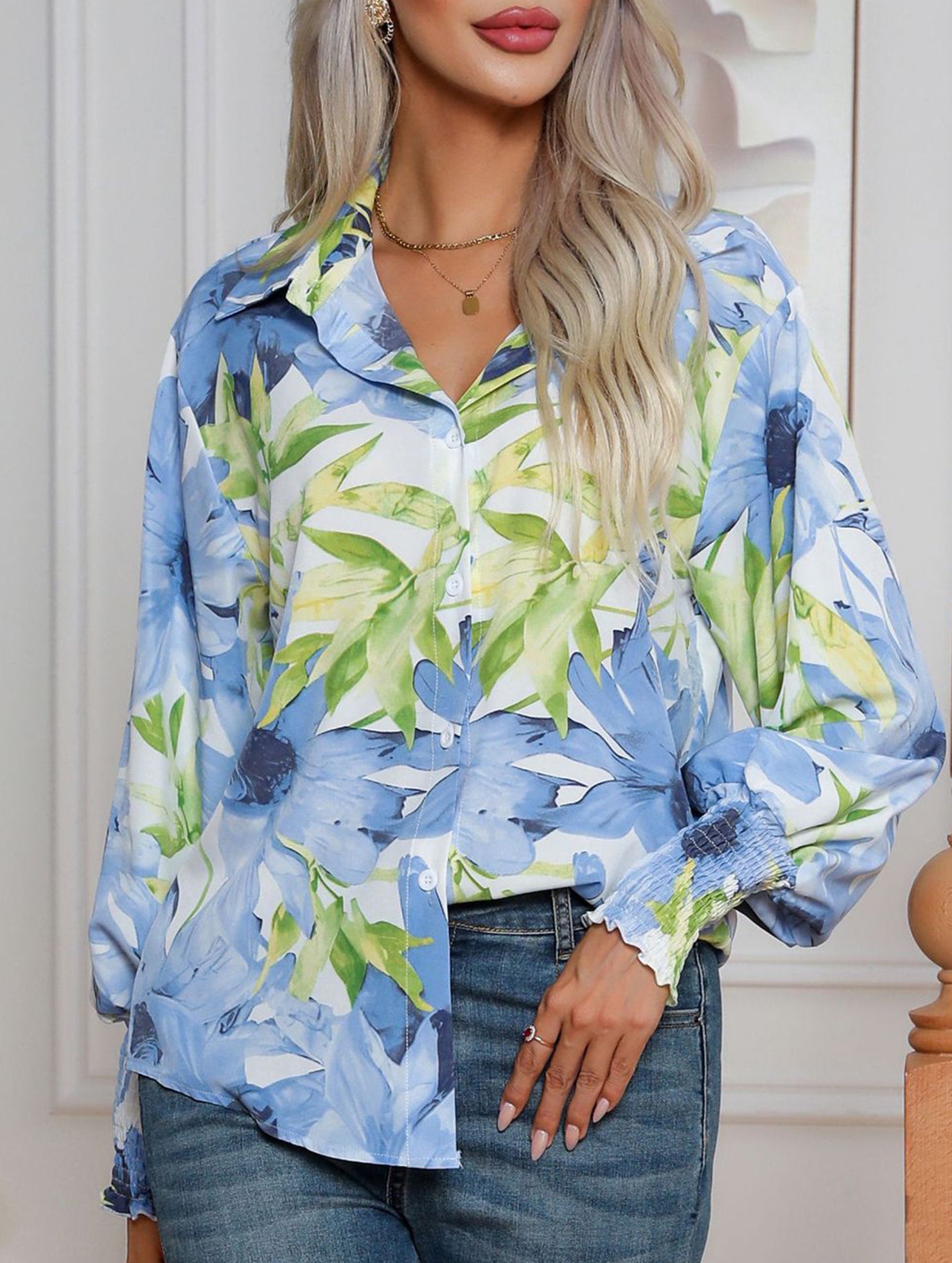 Fashionable printed lantern sleeve blouse for women