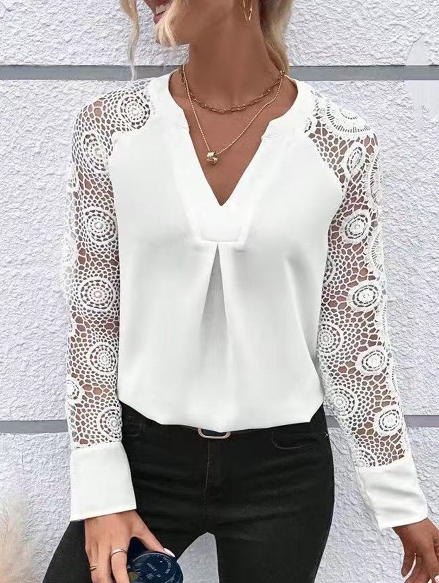 Embroidered Lace Sleeve V Neck Shirt_CWTBLL02326