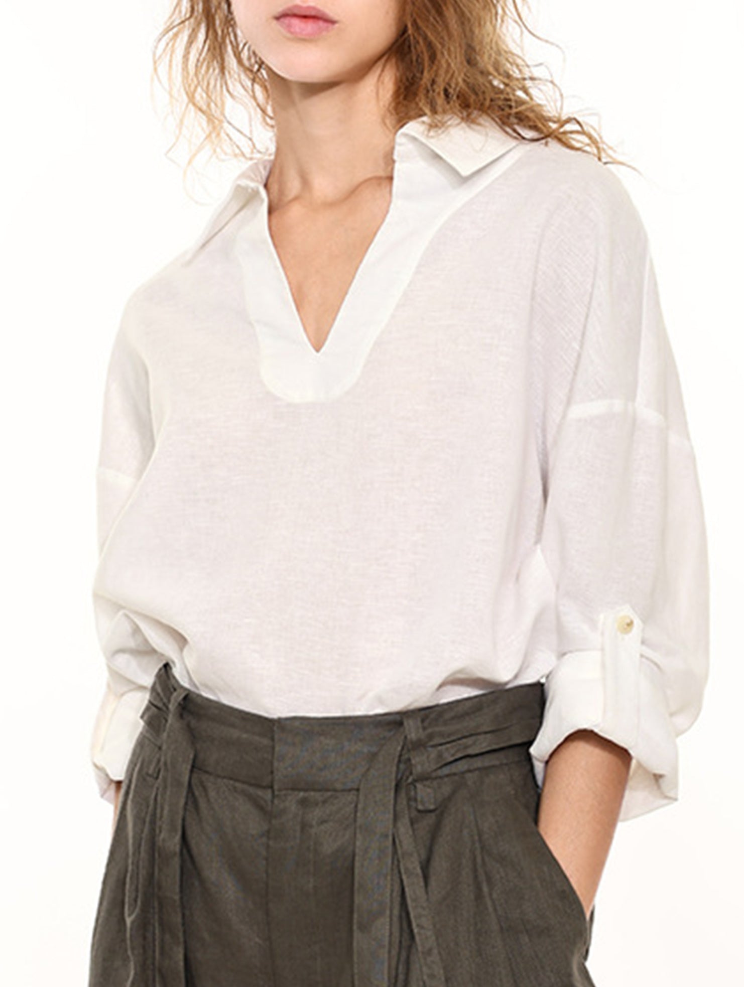 White Linen V Neck Long Sleeve Shirt_CWTBLL02357