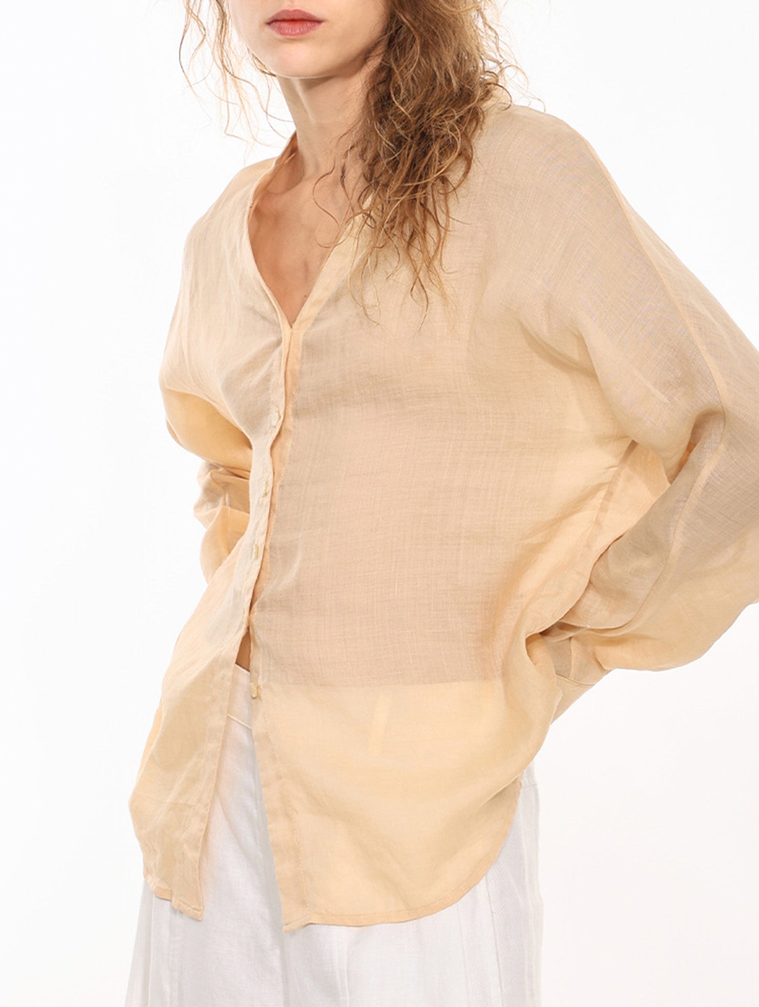 100% Ramie V Neck Lightweight Shirt_CWTBLL02358