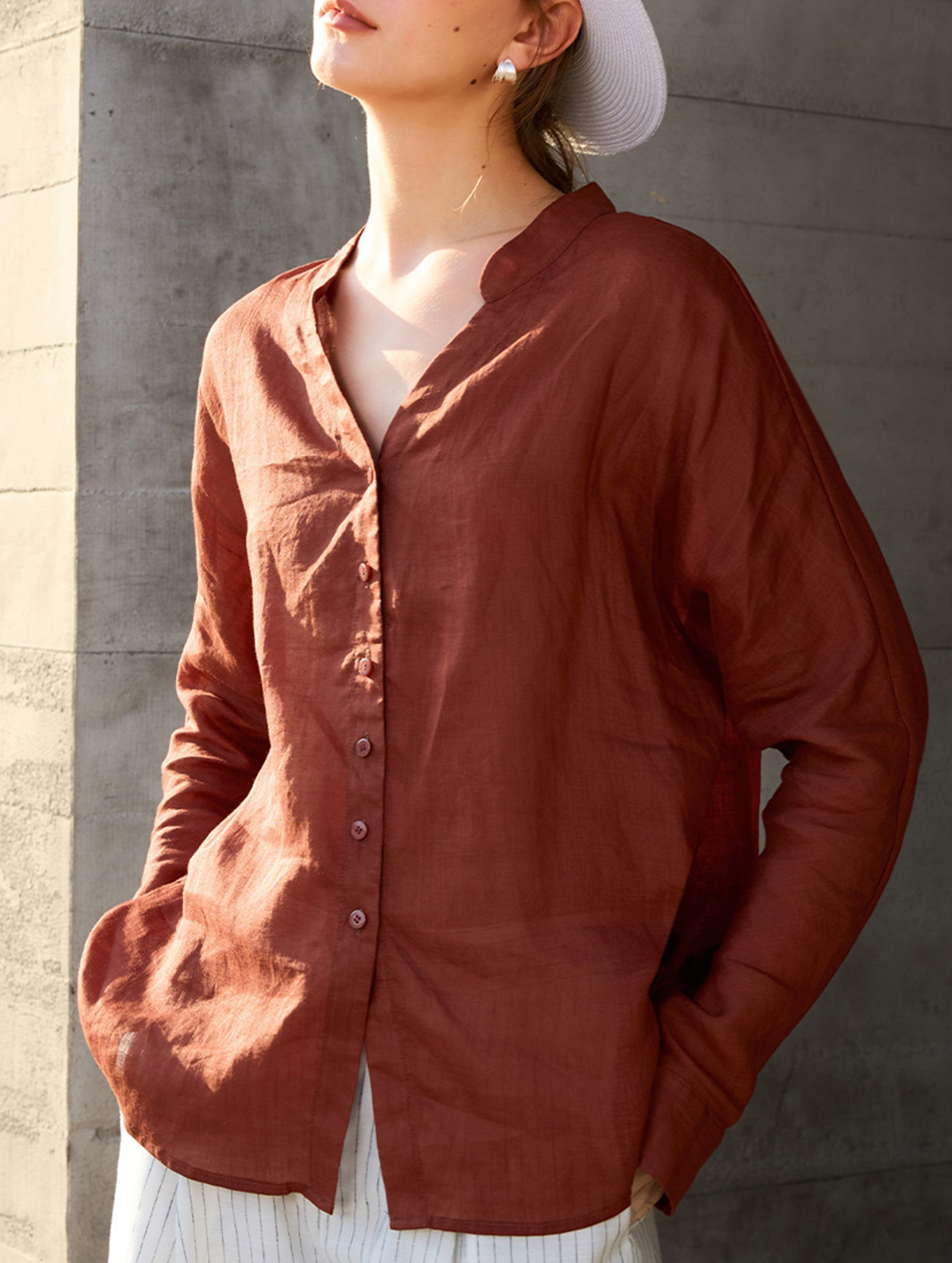 100% Ramie V Neck Lightweight Shirt_CWTBLL02358