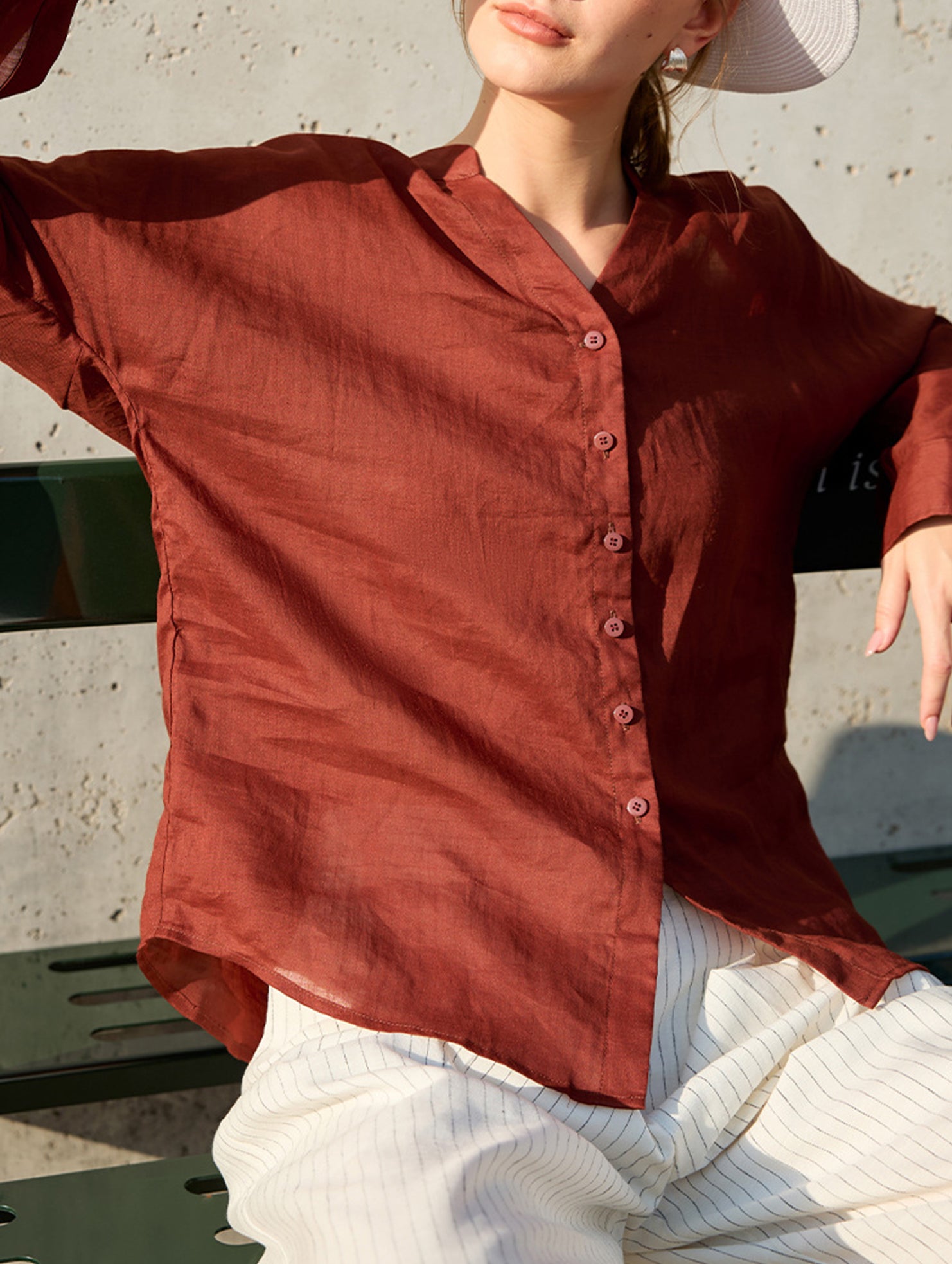 100% Ramie V Neck Lightweight Shirt_CWTBLL02358