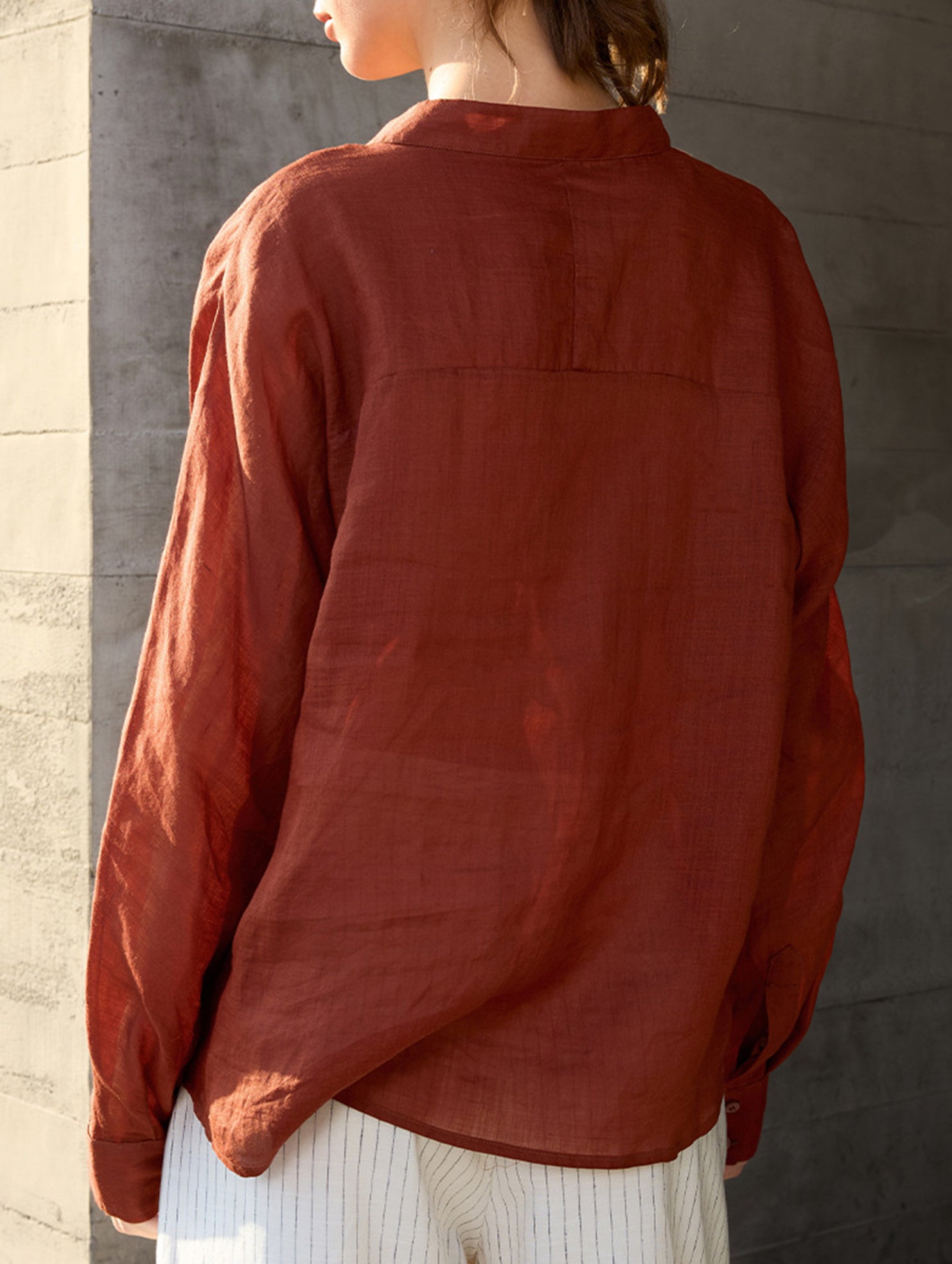 100% Ramie V Neck Lightweight Shirt_CWTBLL02358