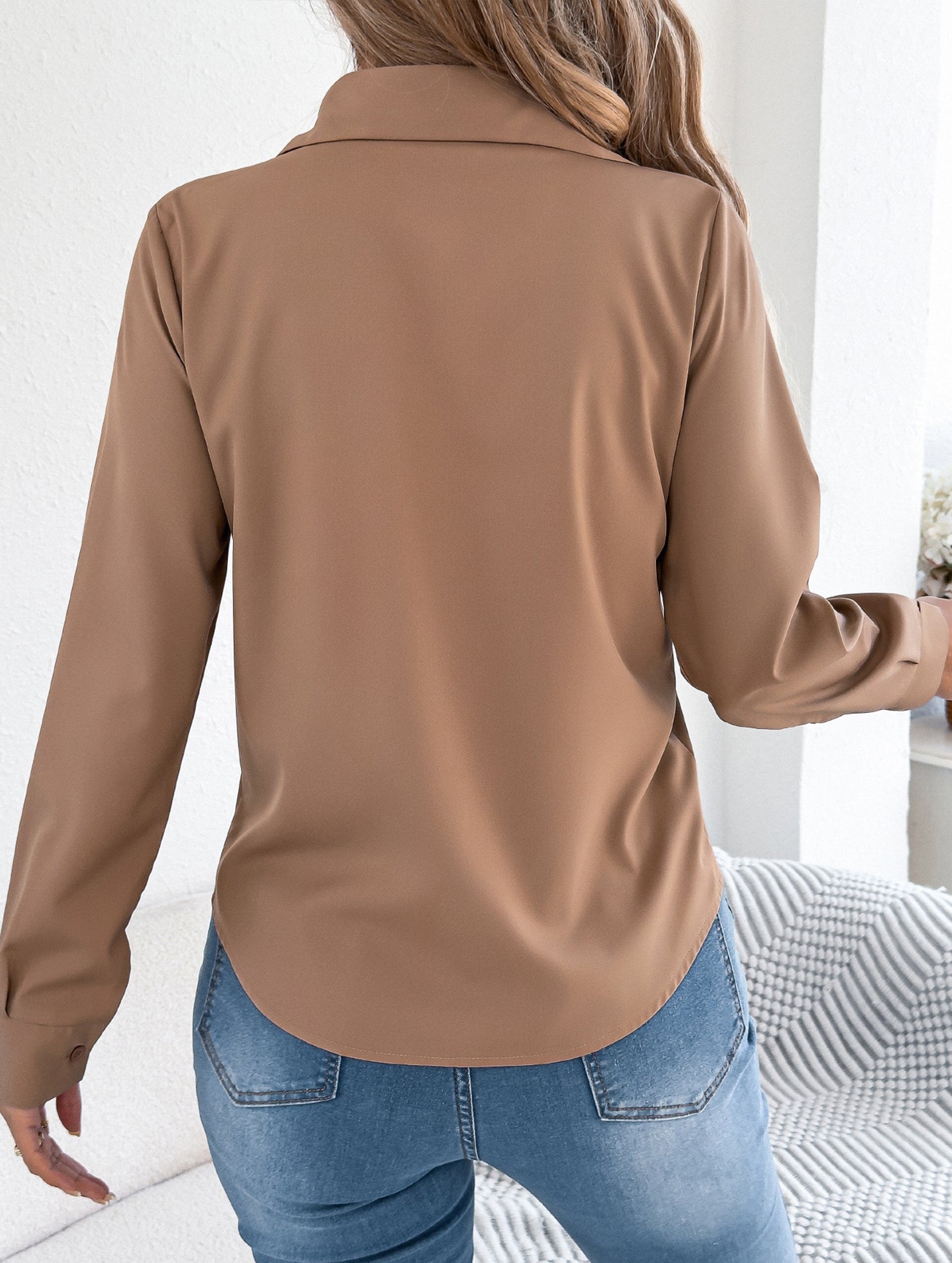 Solid Pleated Button Long Sleeve Blouse_CWTBLL02379