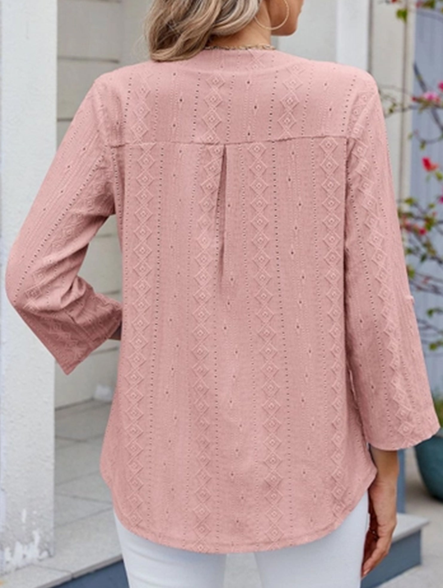 V-neck mid-sleeve button-up jacquard T-shirt