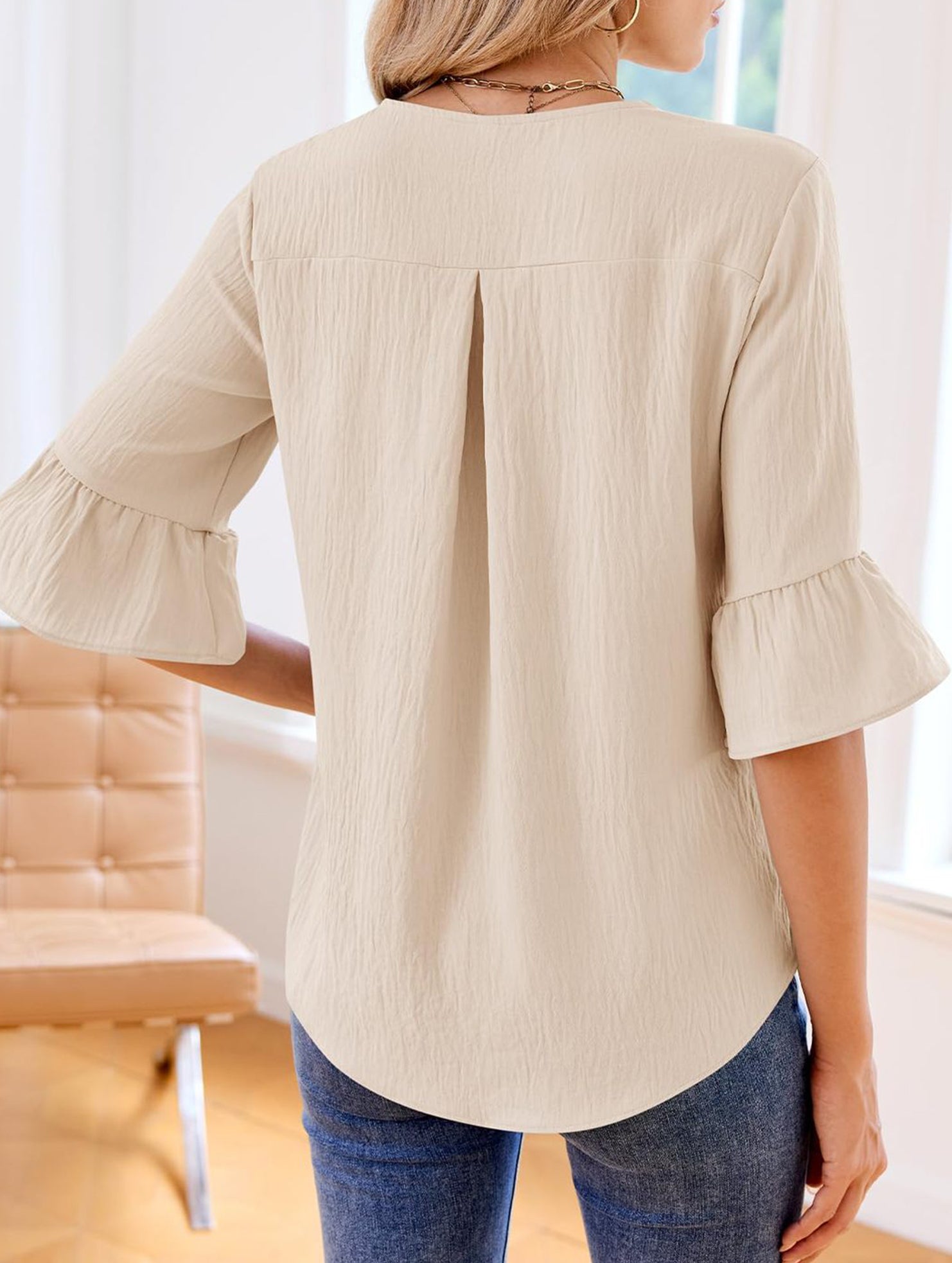 Ruffle 3/4 Sleeve Lantern Neck Casual Top_CWTBLS02559