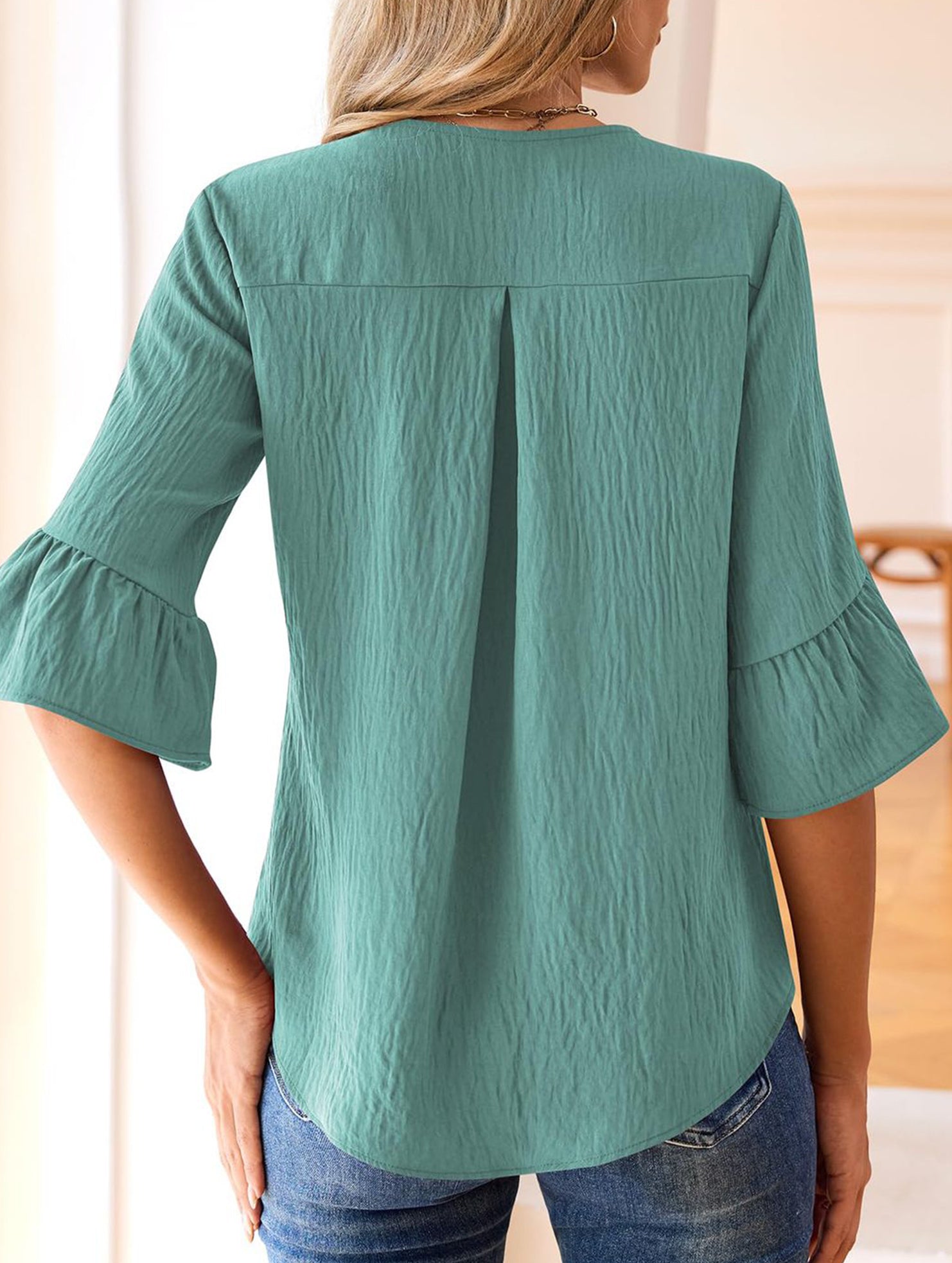Ruffle 3/4 Sleeve Lantern Neck Casual Top_CWTBLS02559
