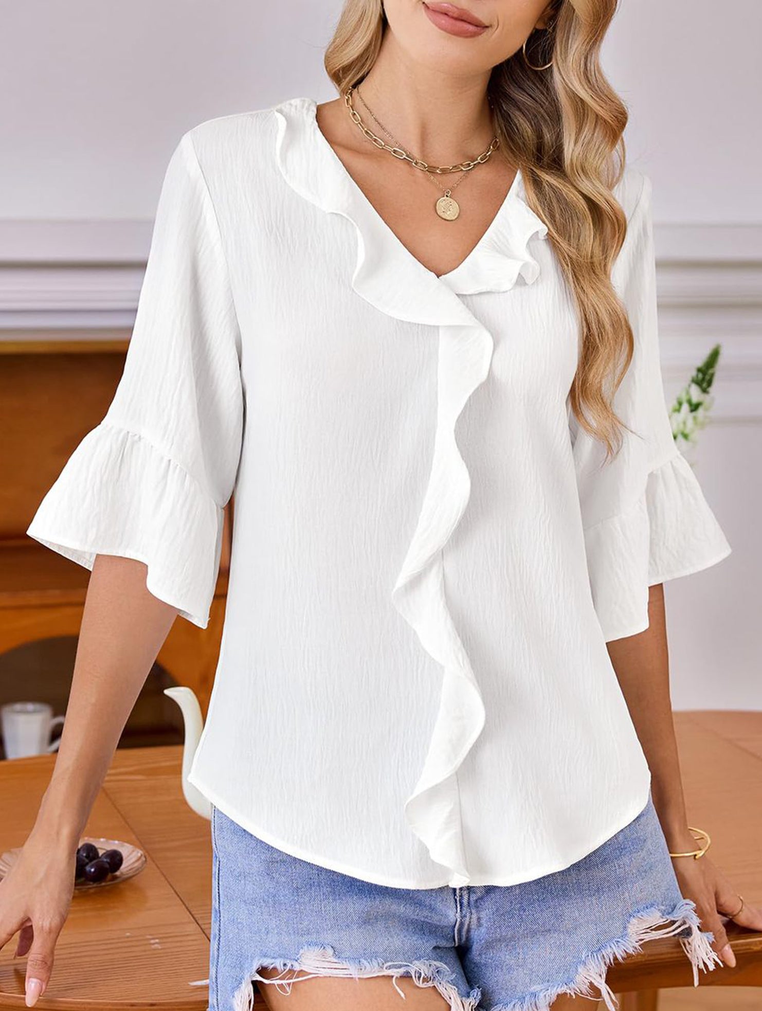 Ruffle 3/4 Sleeve Lantern Neck Casual Top_CWTBLS02559