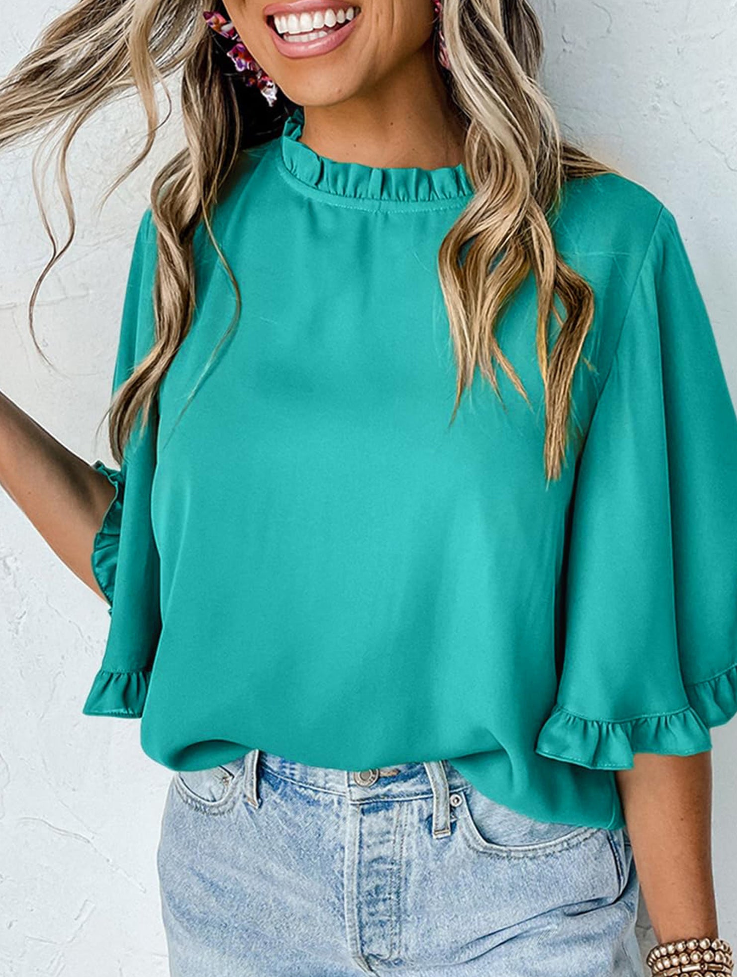 Crewneck Ruffle Sleeve Blouse_CWTBLS02655