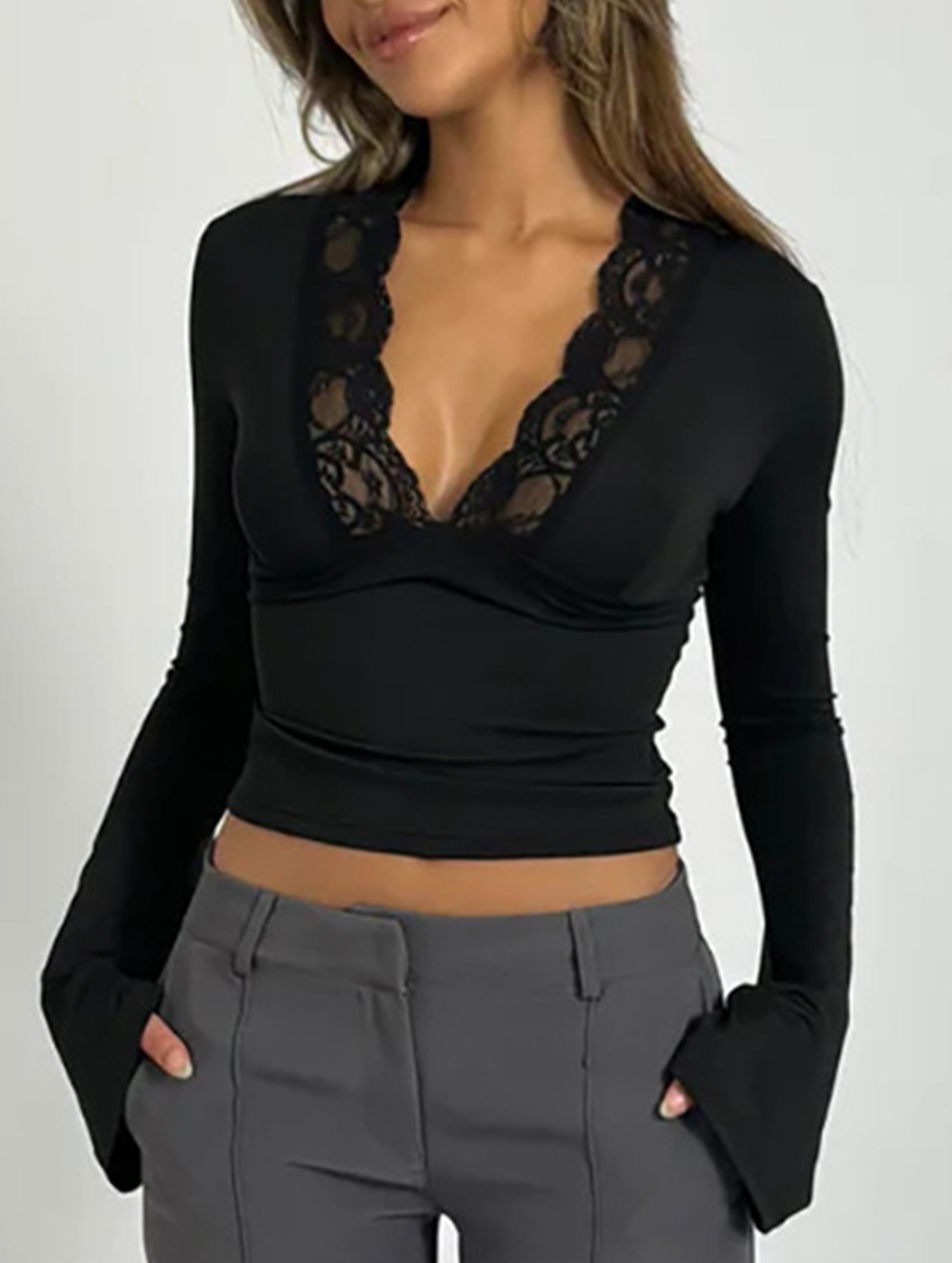 Lace Patchwork V-Neck Slim Fit Long Sleeve Top_CWTHT00041