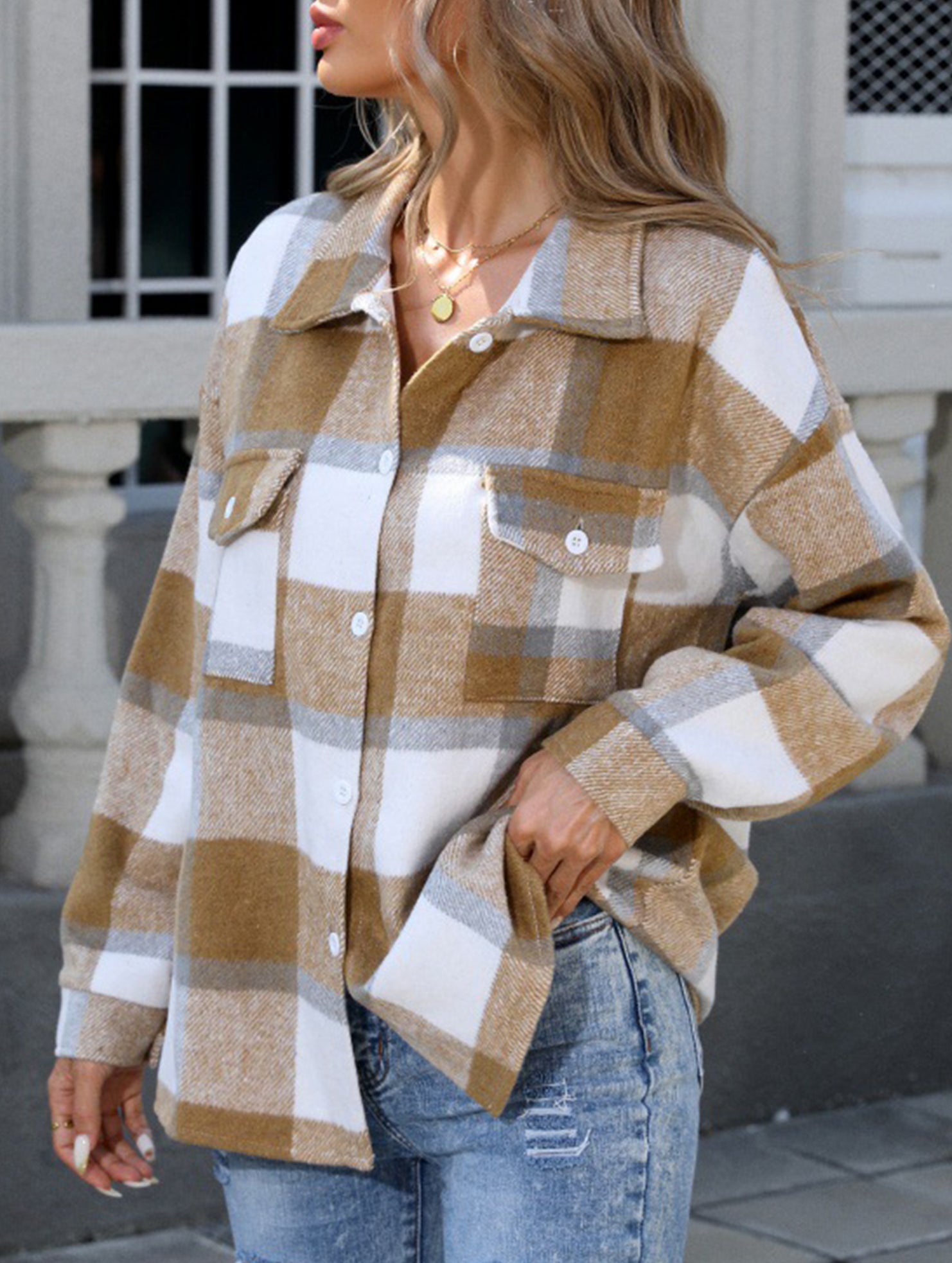 Casual plaid loose-fitting shirt for women