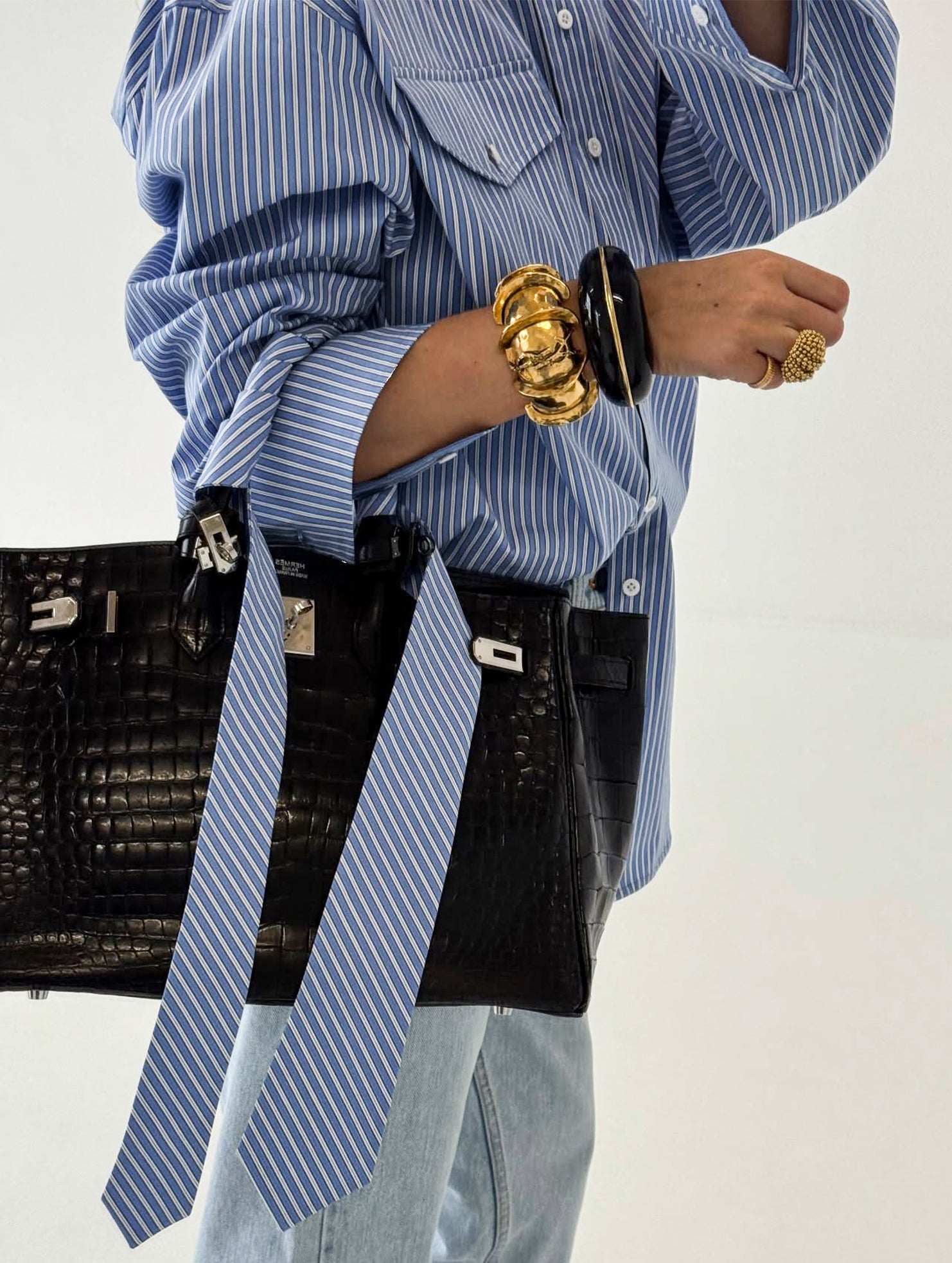 Stylish and casual striped versatile shirt for women_CWTSTL01297