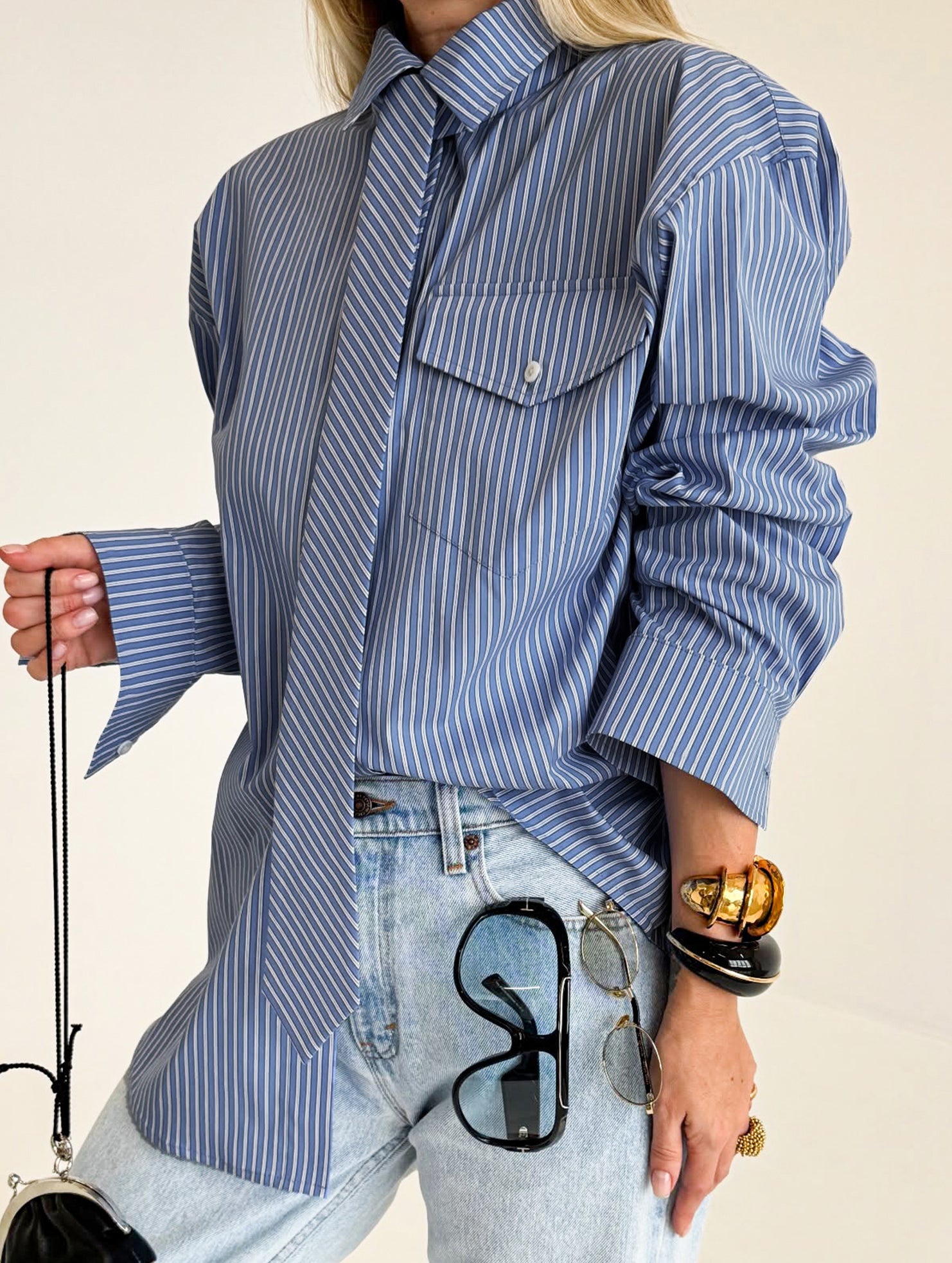 Stylish and casual striped versatile shirt for women_CWTSTL01297