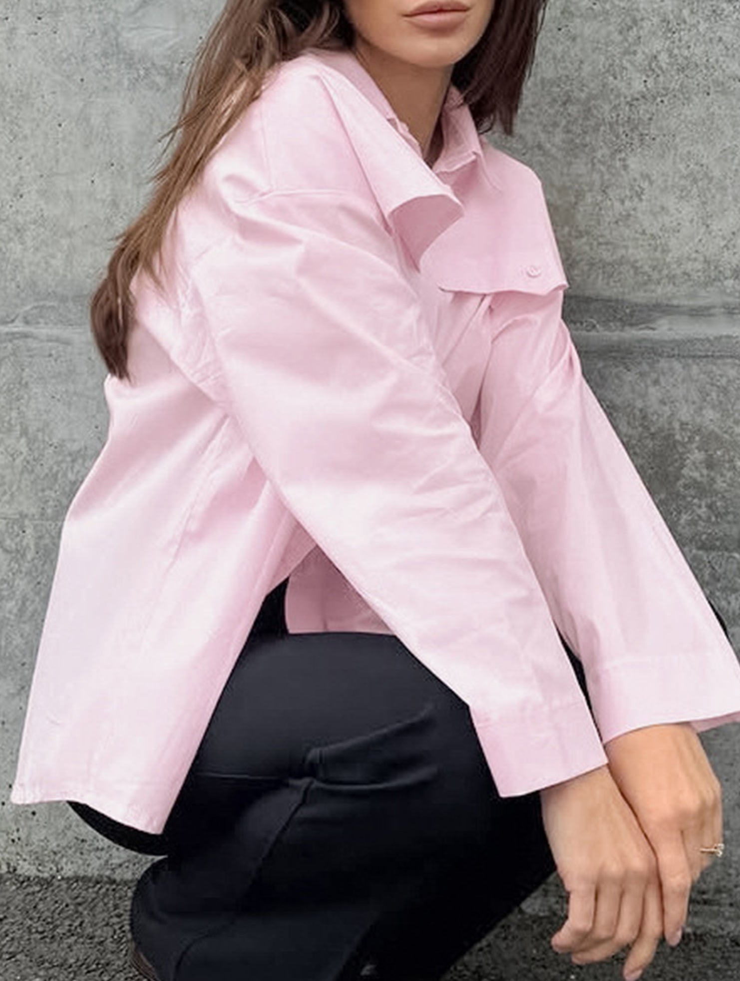 Women's elegant and versatile shirt with back slit_CWTSTL01308