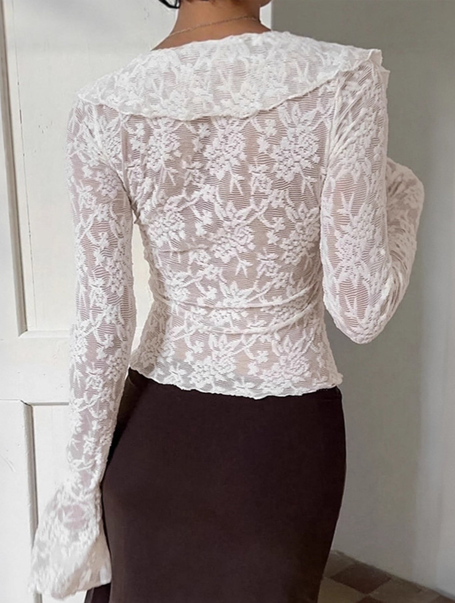 French-style lace bell sleeve ruffle top for women_CWTSTL01310