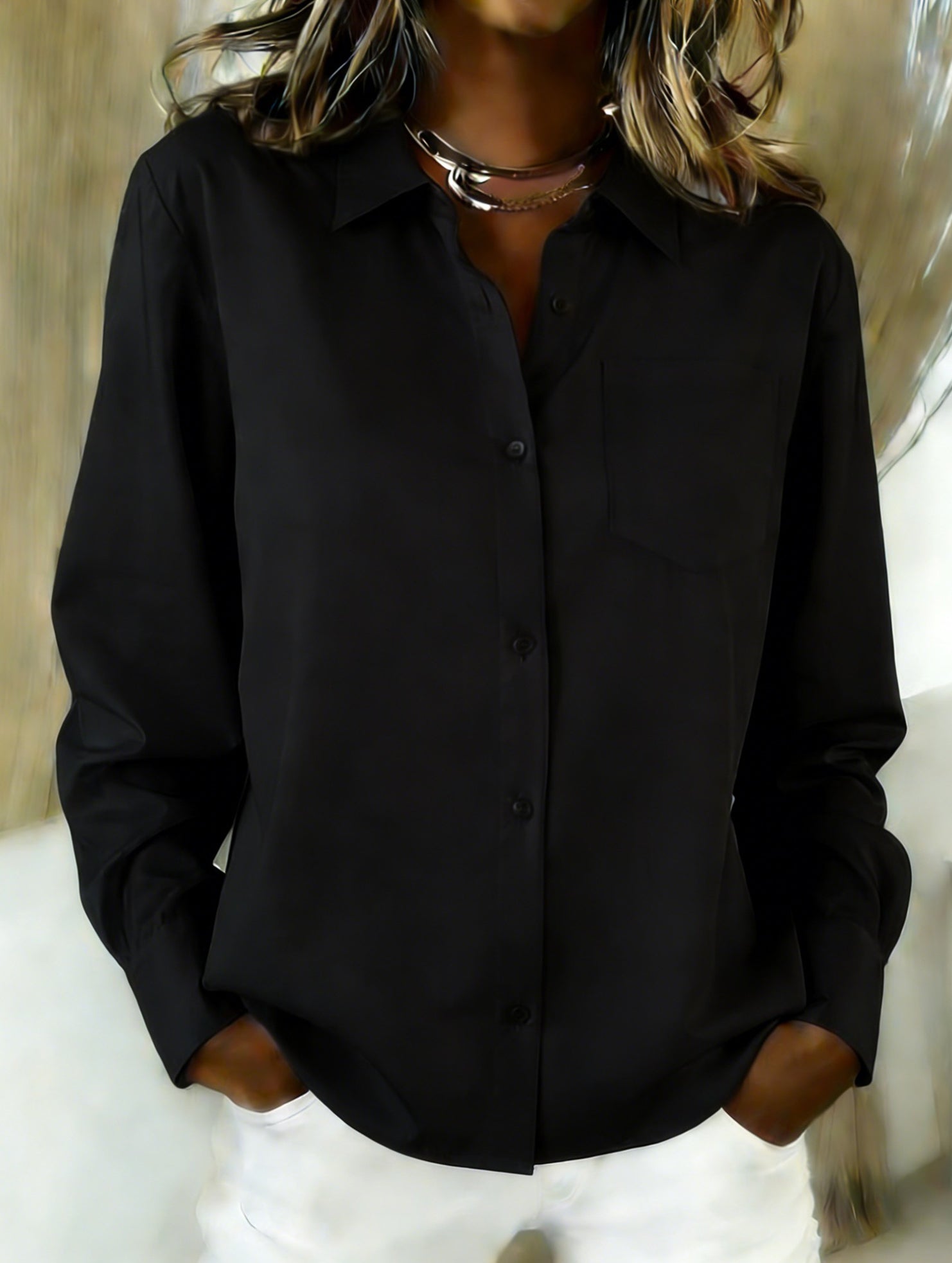 Loose-fitting collared versatile shirt for women