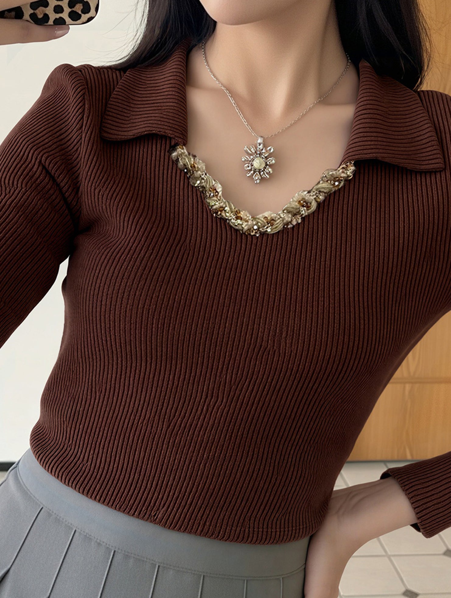 Retro V-neck patchwork rhinestone T-shirt for women