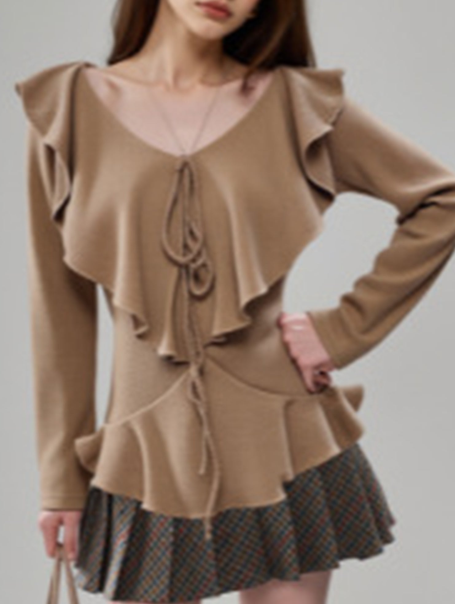 Ruffled V-neck slimming long-sleeved top for women