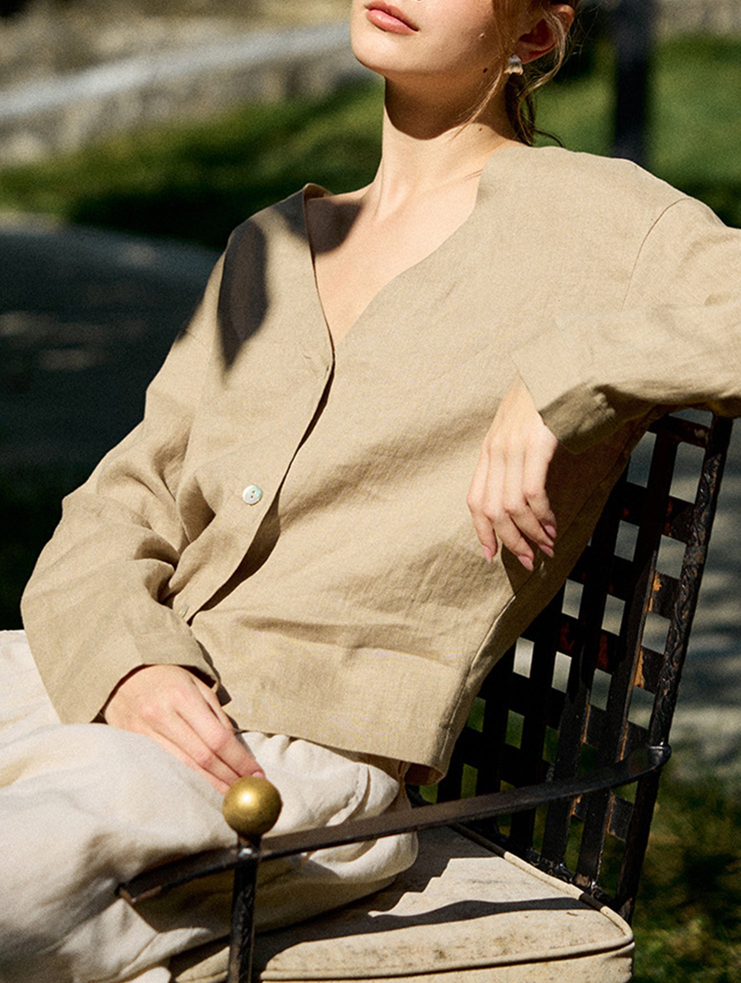 Pure Linen V Neck Cropped Shirt_CWTSTL01384