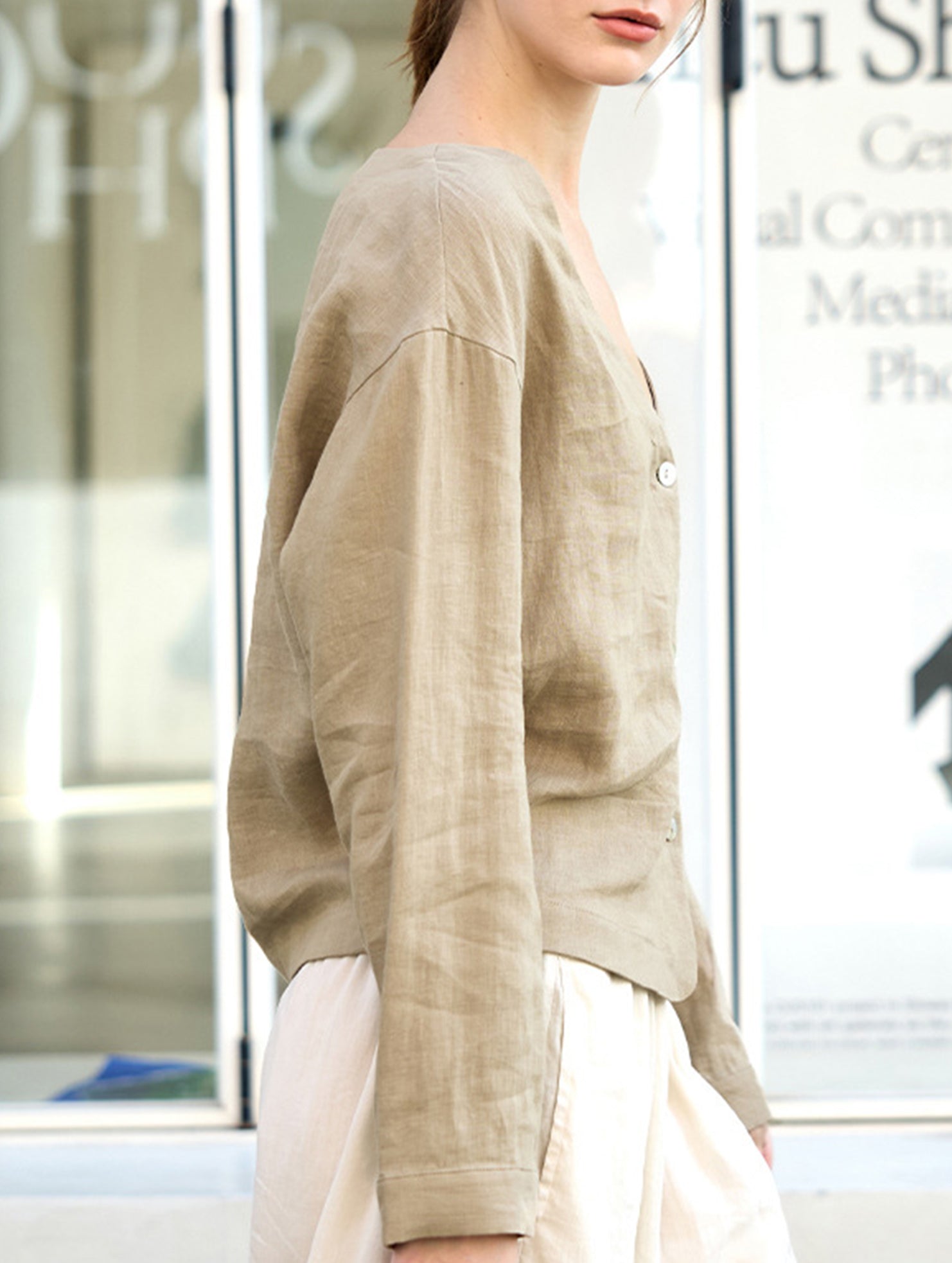 Pure Linen V Neck Cropped Shirt_CWTSTL01384