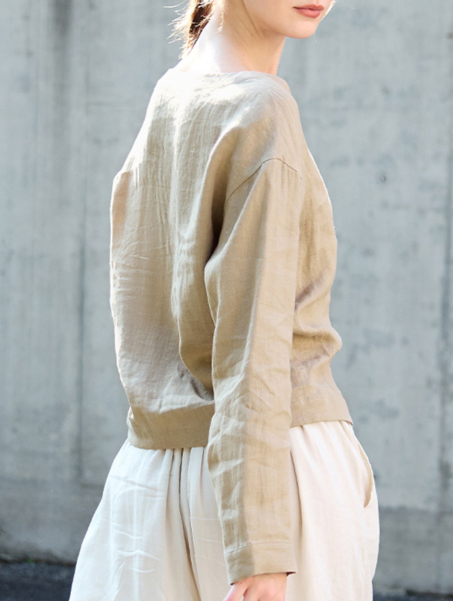 Pure Linen V Neck Cropped Shirt_CWTSTL01384